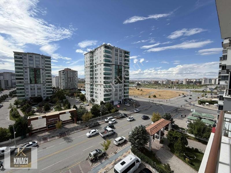 Tugay Kınacı'dan Güngör Cad. Satılık 3+1 Daire — fotoğraf 16