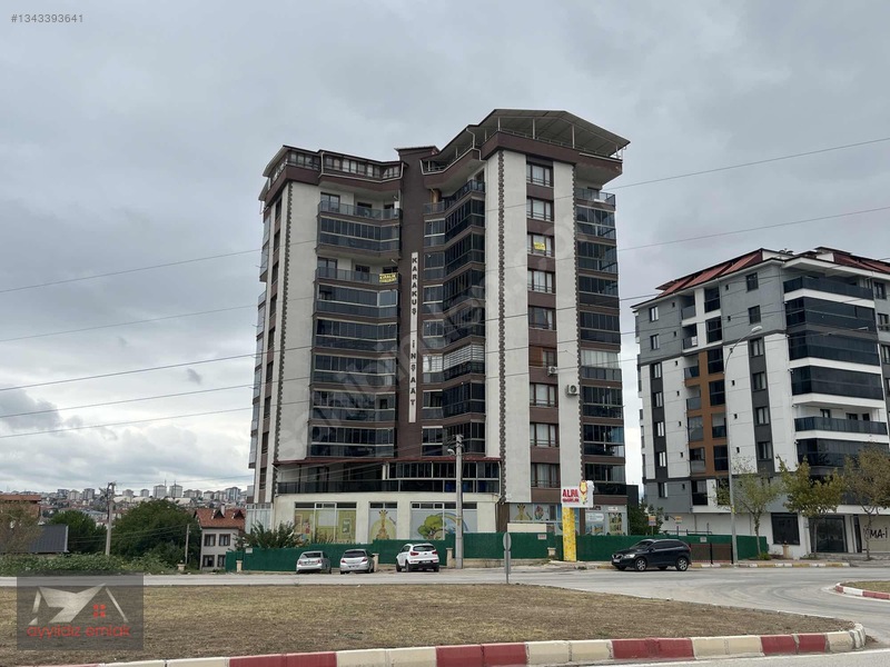 Yavuz Sultan Selim Caddesine Cepheli Satılık 4+1 Daire — fotoğraf 2