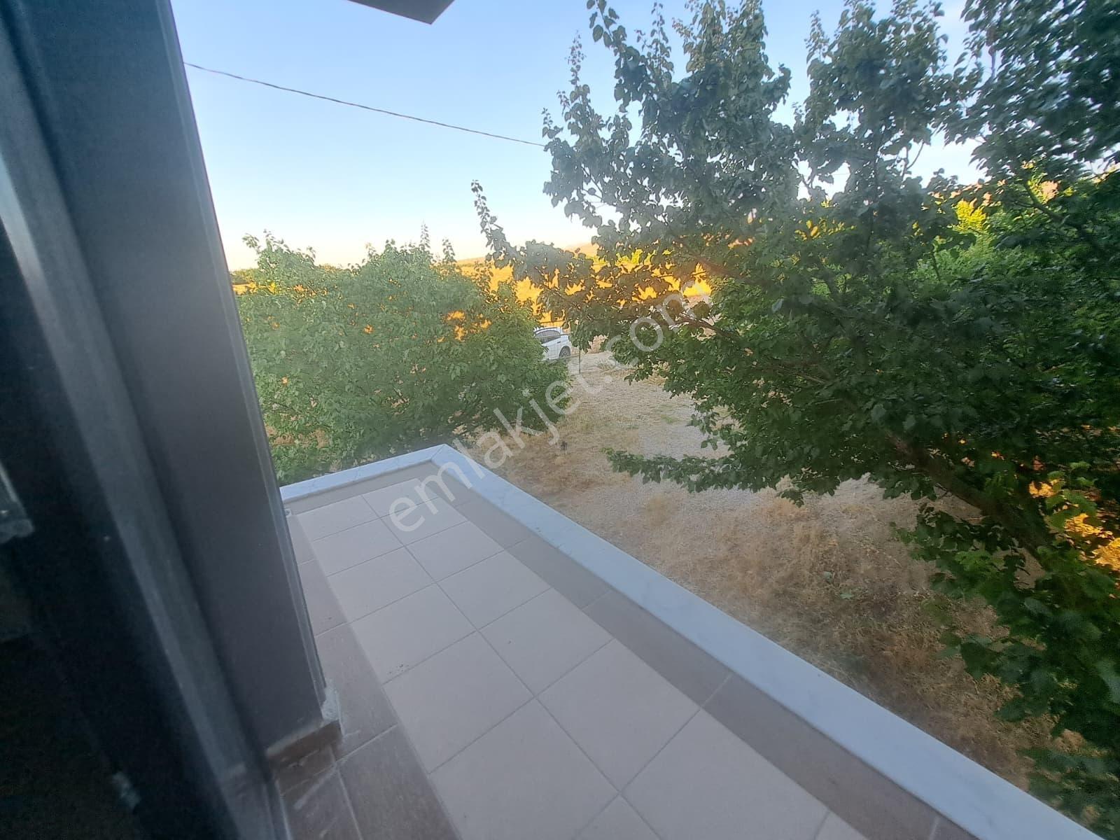 Yatırım Fırsatı! Karapınar Köyünde Sıfır Ev Ve Kayısı Bahçesi — fotoğraf 19