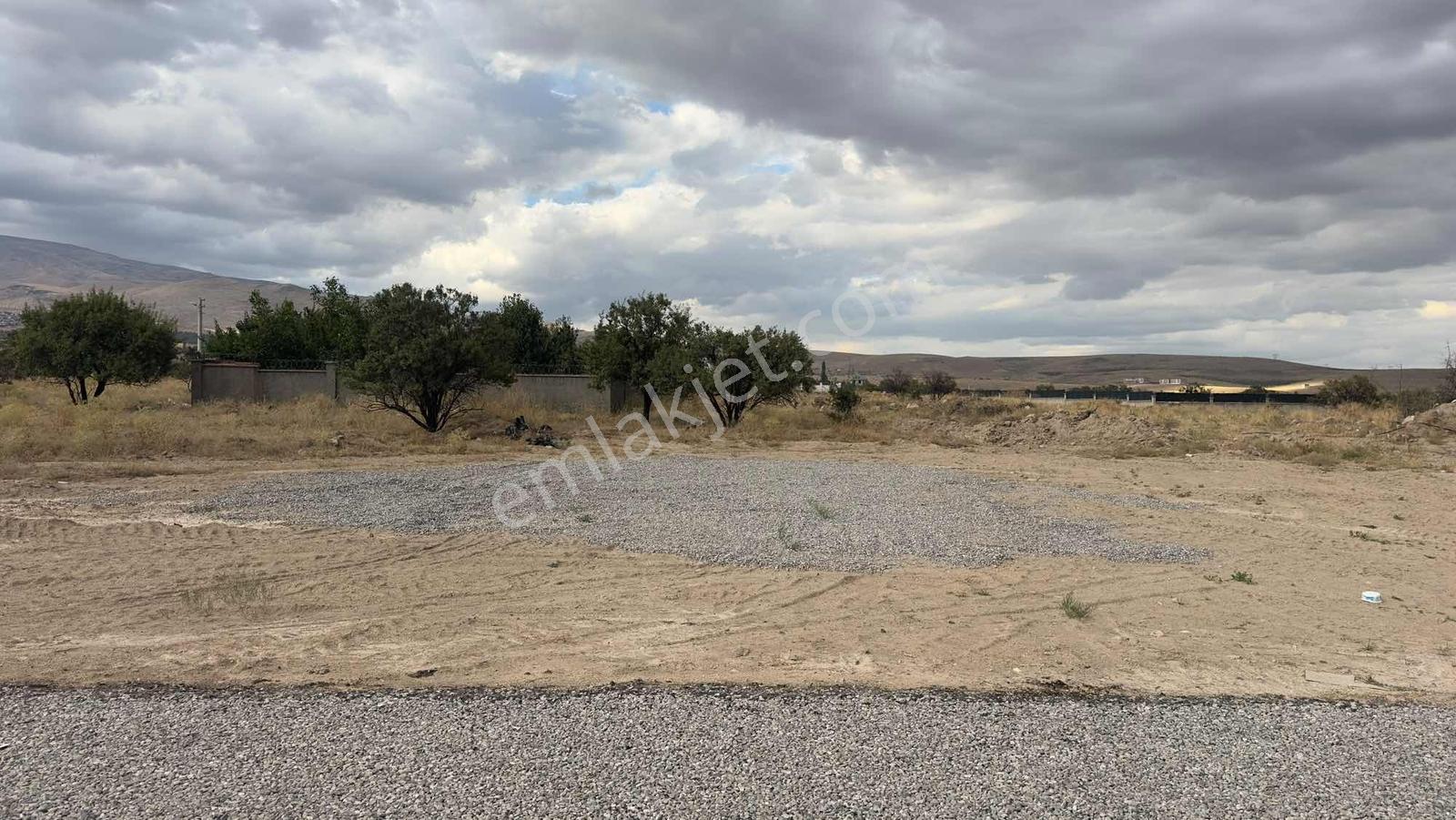 Emin Emlak Fertek 400m2 Villa İmarlı Harika Konum Satılık Arsa — fotoğraf 4