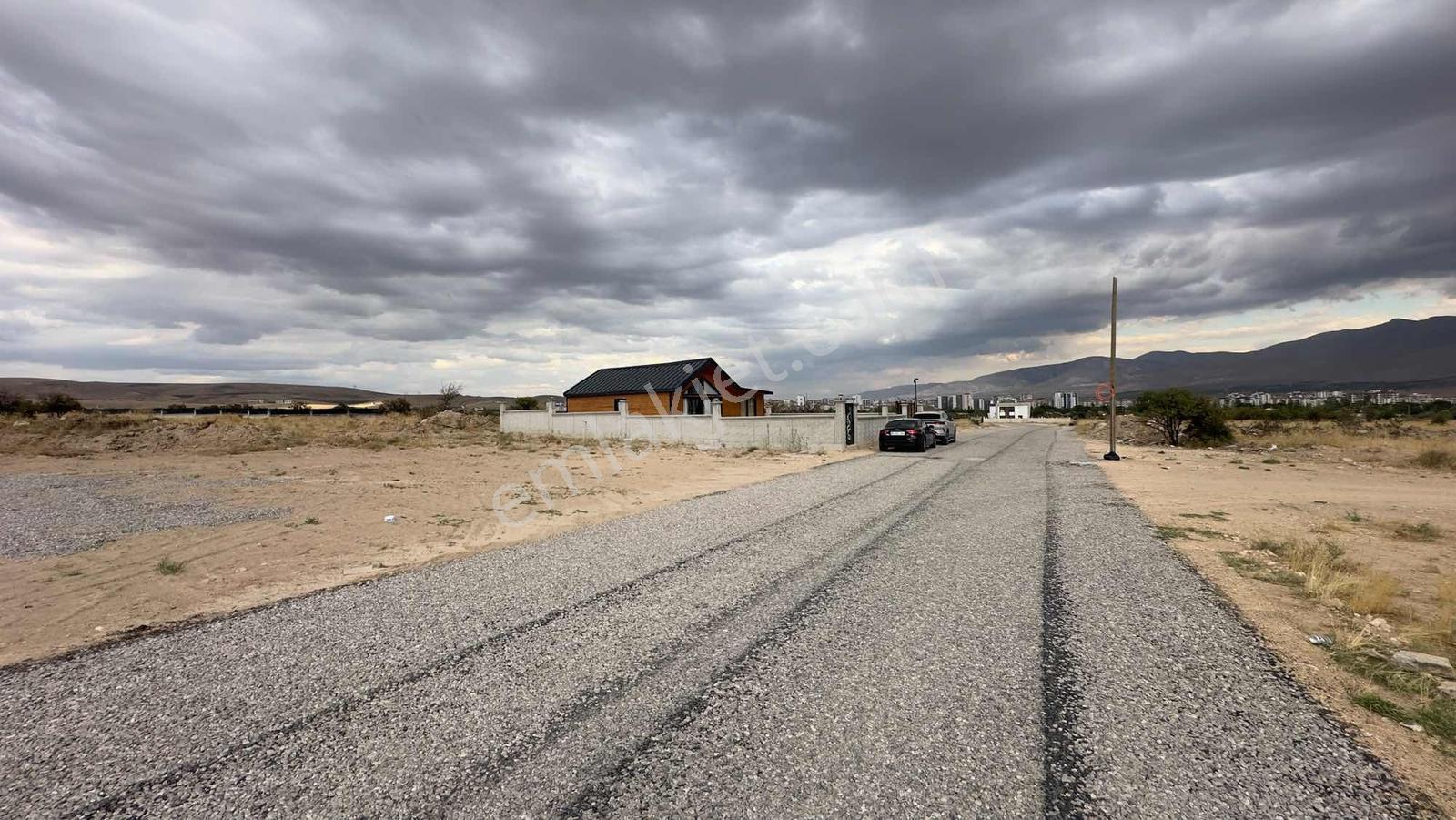 Emin Emlak Fertek 400m2 Villa İmarlı Harika Konum Satılık Arsa — fotoğraf 7