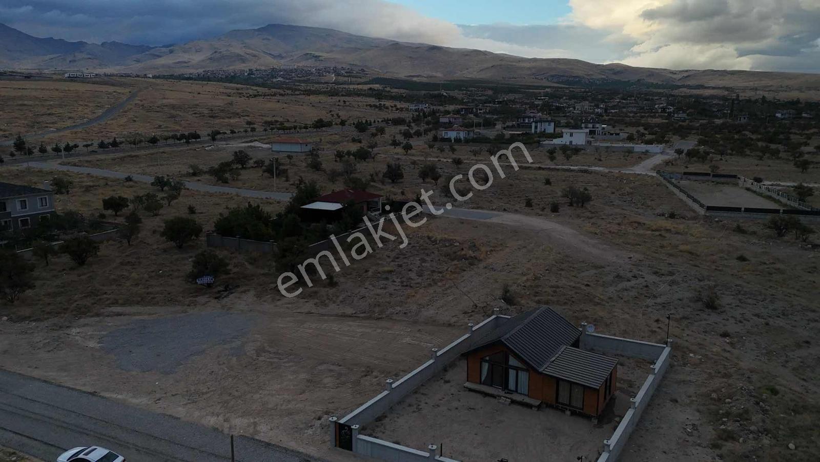 Emin Emlak Fertek 400m2 Villa İmarlı Harika Konum Satılık Arsa — fotoğraf 9