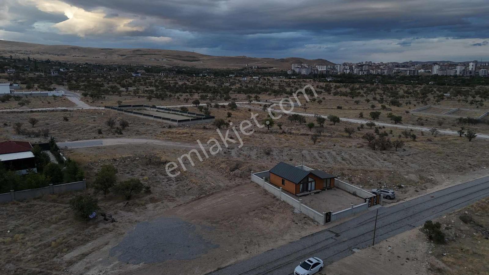 Emin Emlak Fertek 400m2 Villa İmarlı Harika Konum Satılık Arsa — fotoğraf 16
