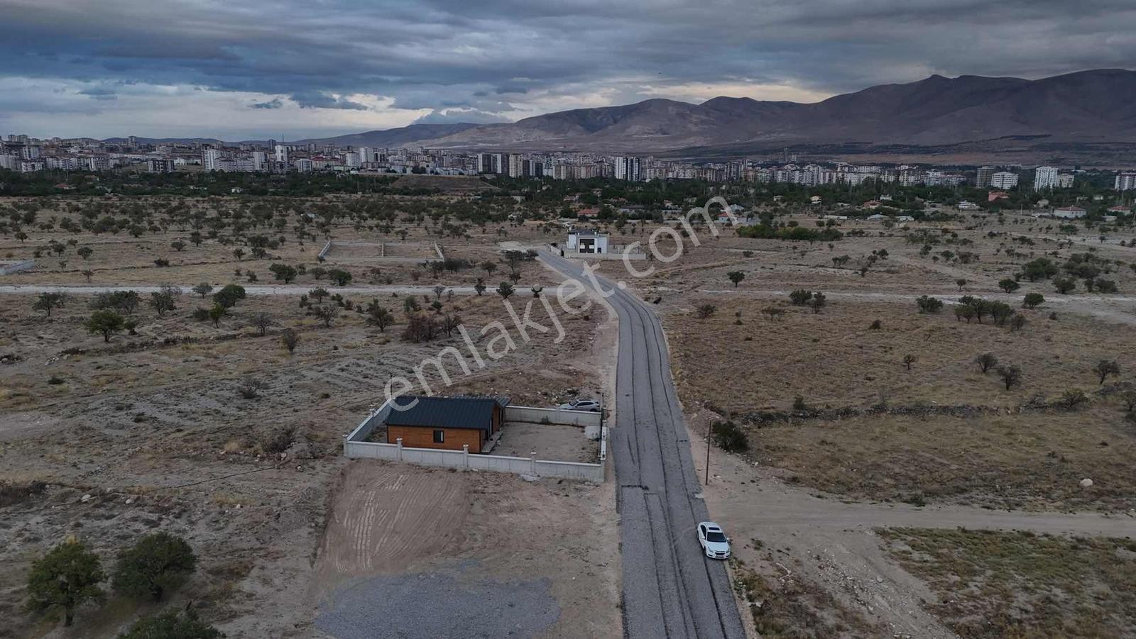 Emin Emlak Fertek 400m2 Villa İmarlı Harika Konum Satılık Arsa — fotoğraf 20