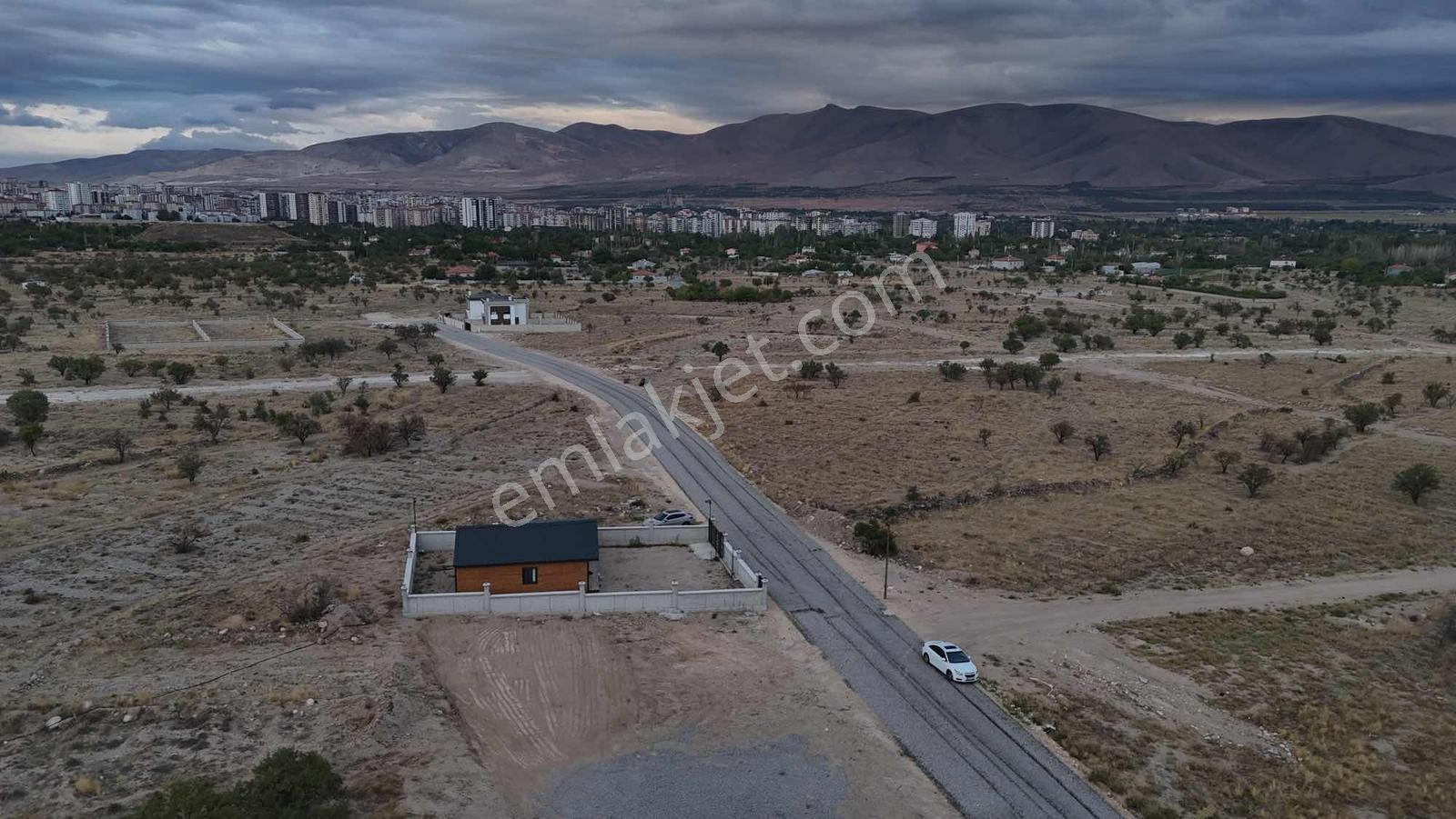Emin Emlak Fertek 400m2 Villa İmarlı Harika Konum Satılık Arsa — fotoğraf 22