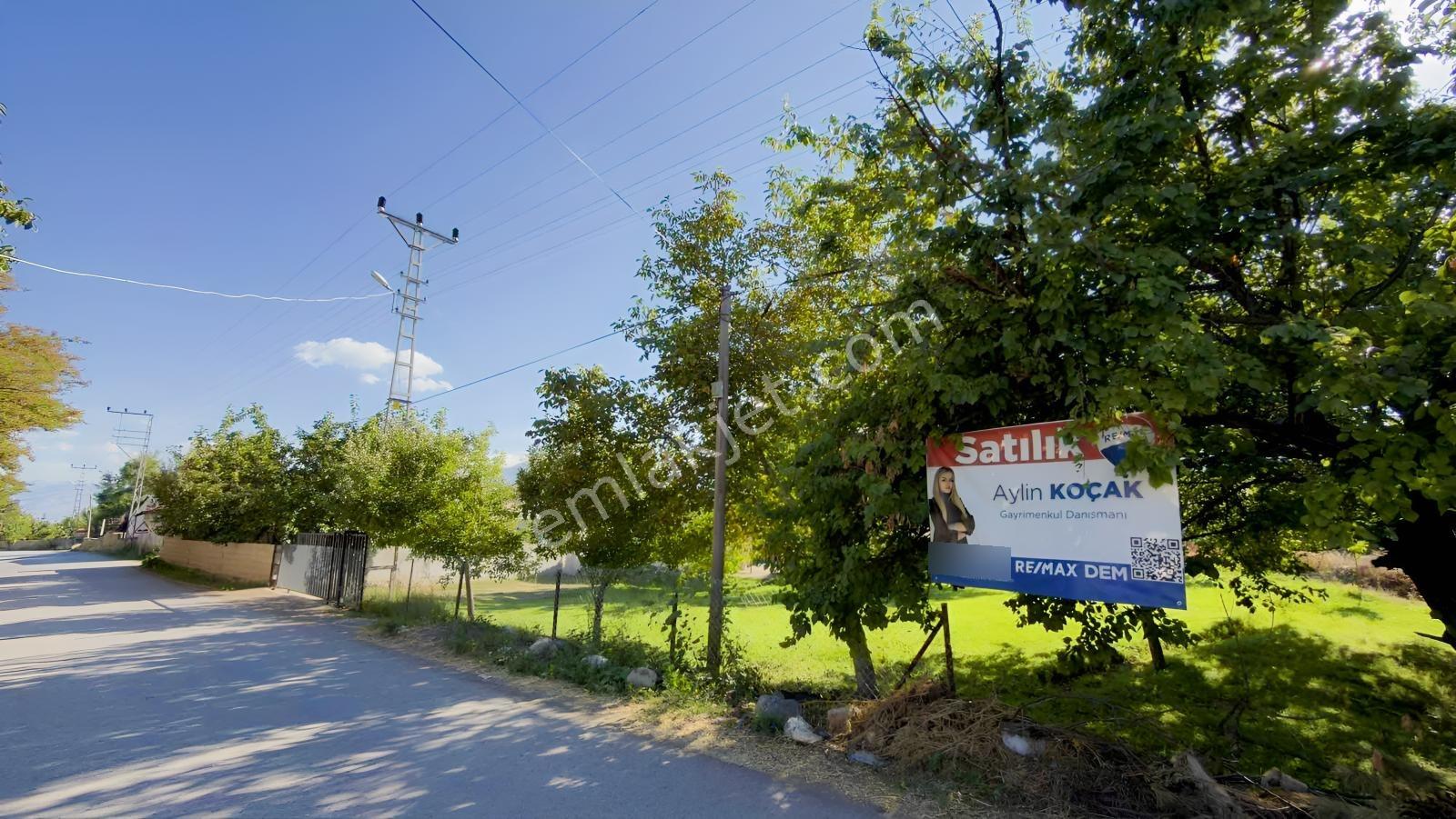 Remax Dem'den Gümüştarla Satılık 364 M2 Fırsat Arsa — fotoğraf 2