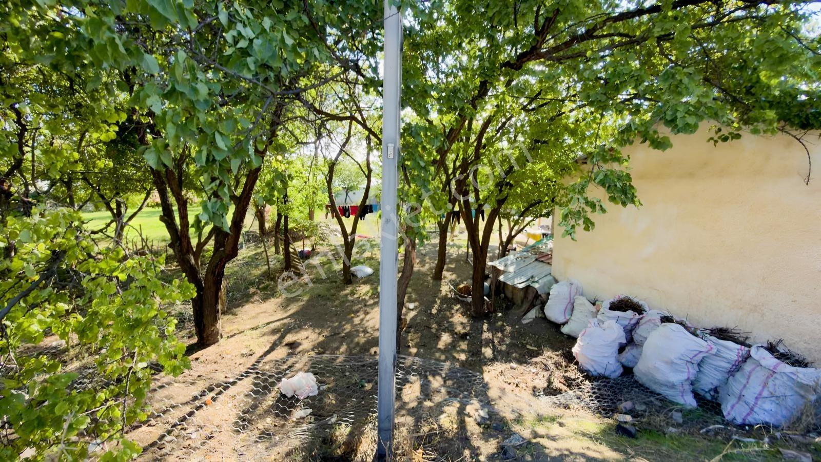 Remax Dem'den Gümüştarla Satılık 364 M2 Fırsat Arsa — fotoğraf 3