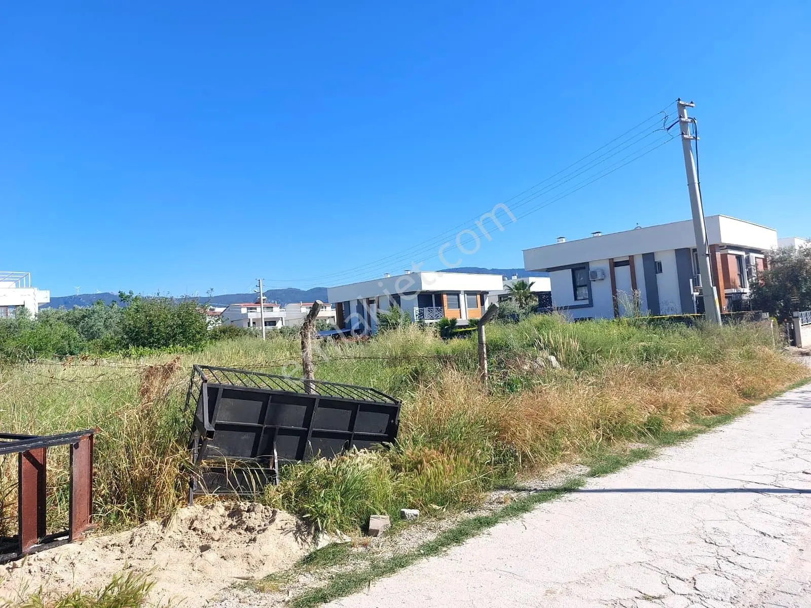 Kuşadası Soğucak, 305 M² Satılık Tam Müstakil Villa İmarlı Arsa — fotoğraf 6