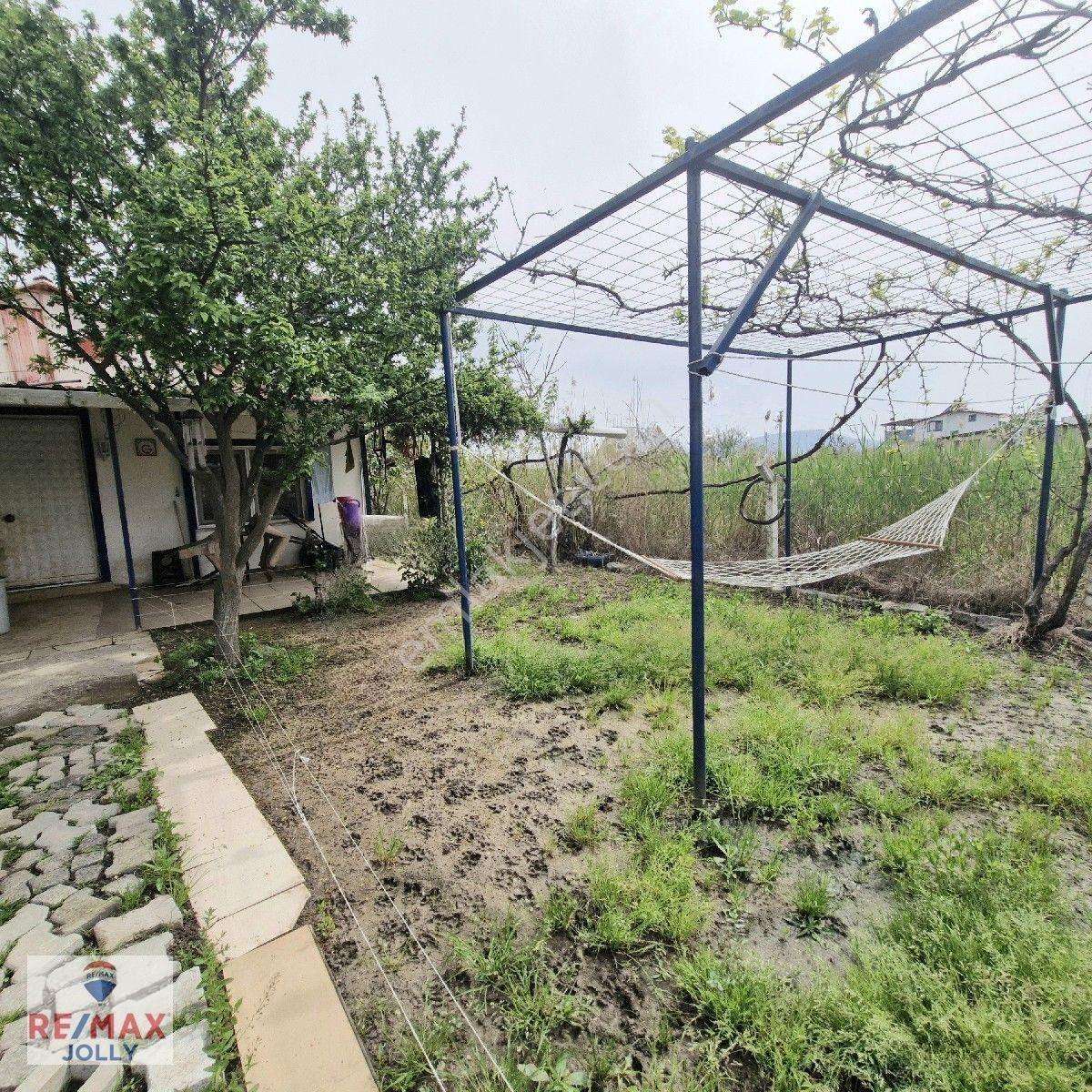 Dikili De Cumhuriyet Mahallesin De Satılık İmarlı Arsa — fotoğraf 7