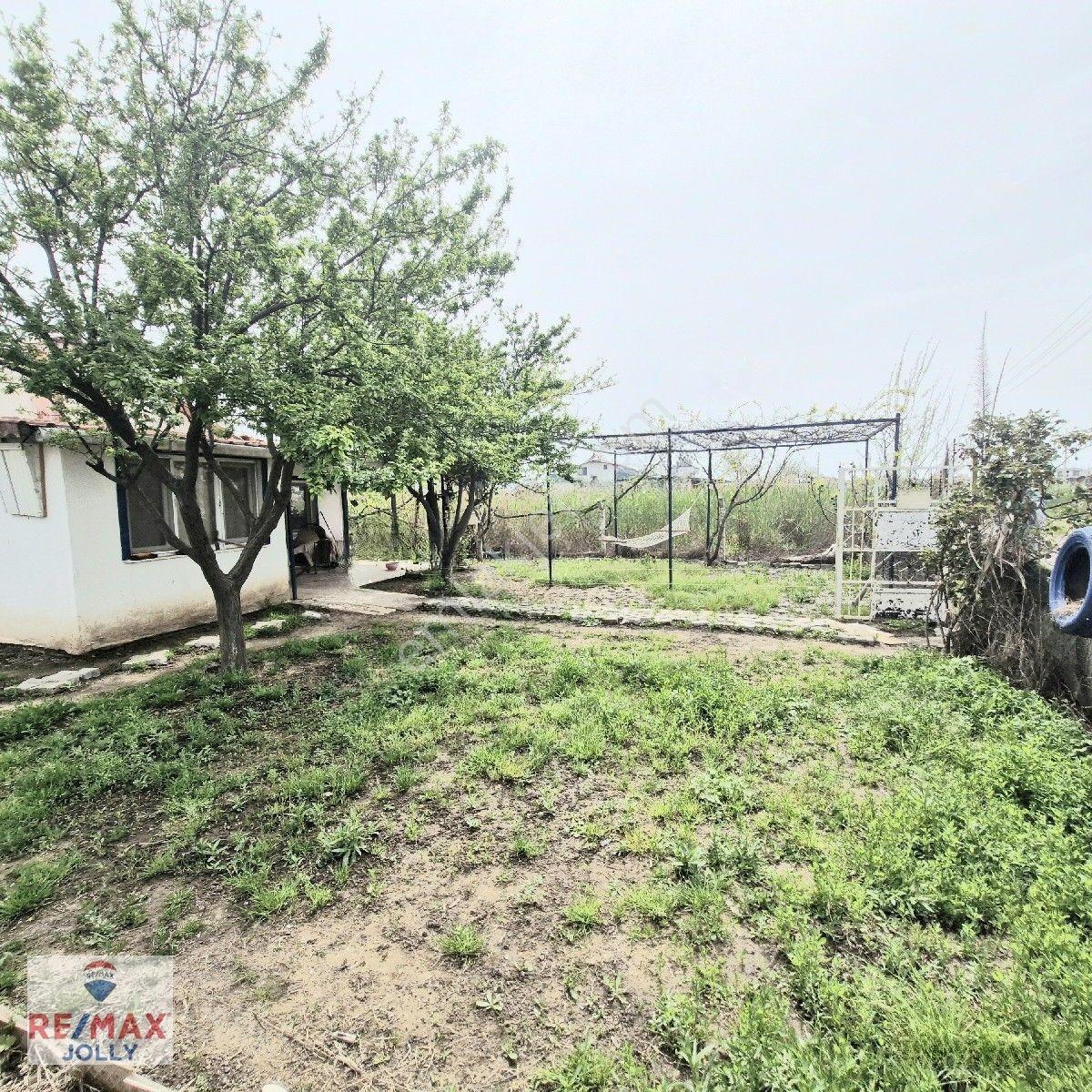 Dikili De Cumhuriyet Mahallesin De Satılık İmarlı Arsa — fotoğraf 24