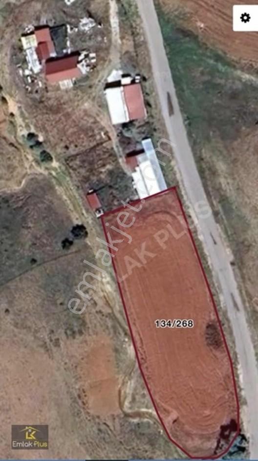 Emlak Plus'tan Kızılkavraz Yola Cepheli Ahır Yapımına Uygun — fotoğraf 2