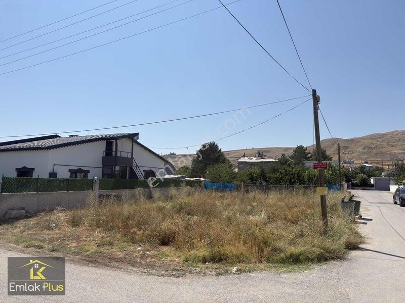 Karşıyaka Mahallesinde 383 M² Köşe Parsel Fırsat Arsa
