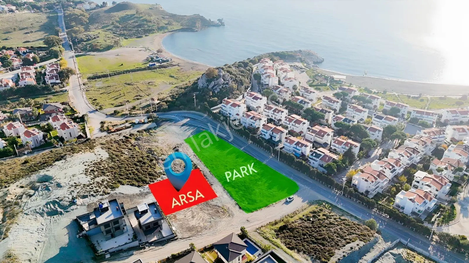 Akarca'da Denize Plaja Çok Yakın Deniz Manzaralı Köşe Arsa