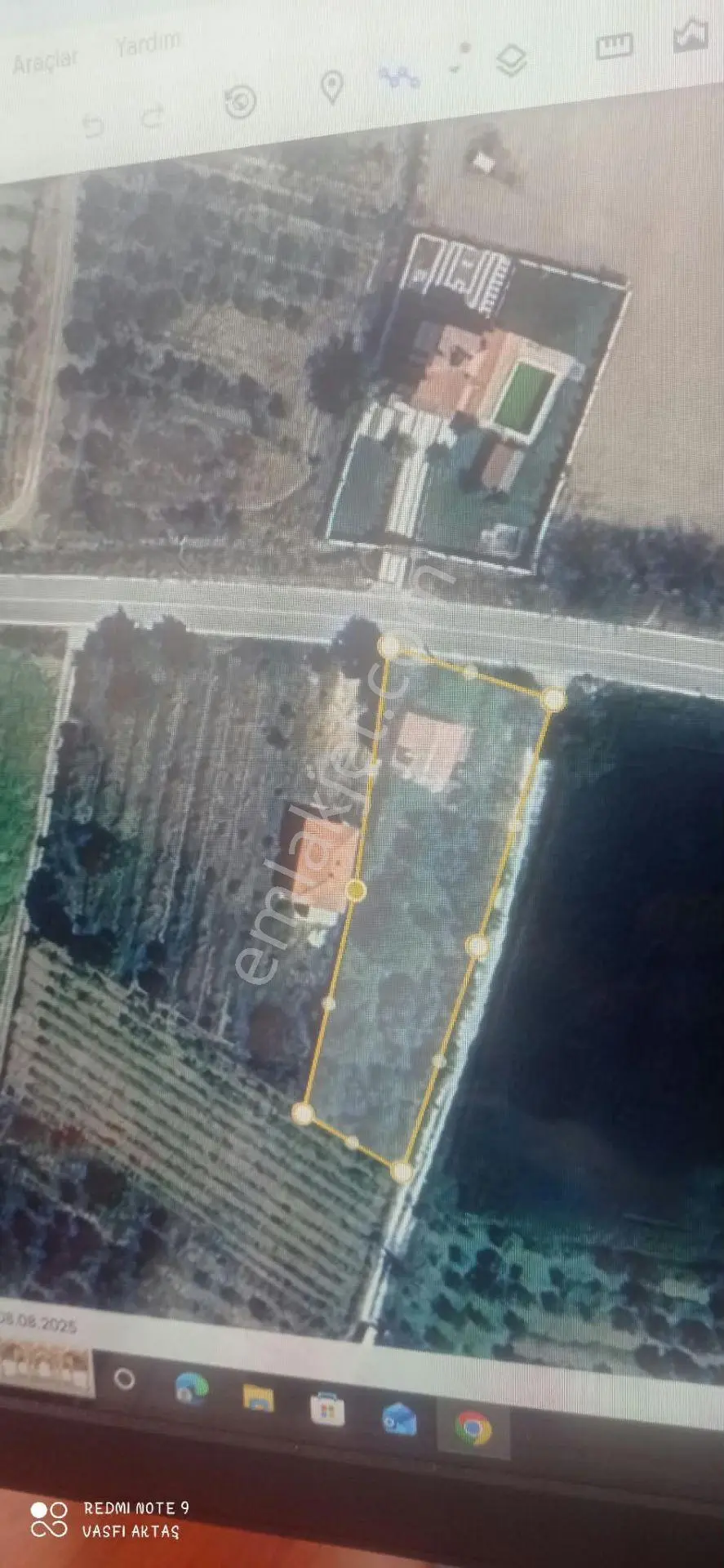 Ereğli Yıldızlı'da Satılık 1345 M² Yola Cephe Bahçeli İki Katlı Ev