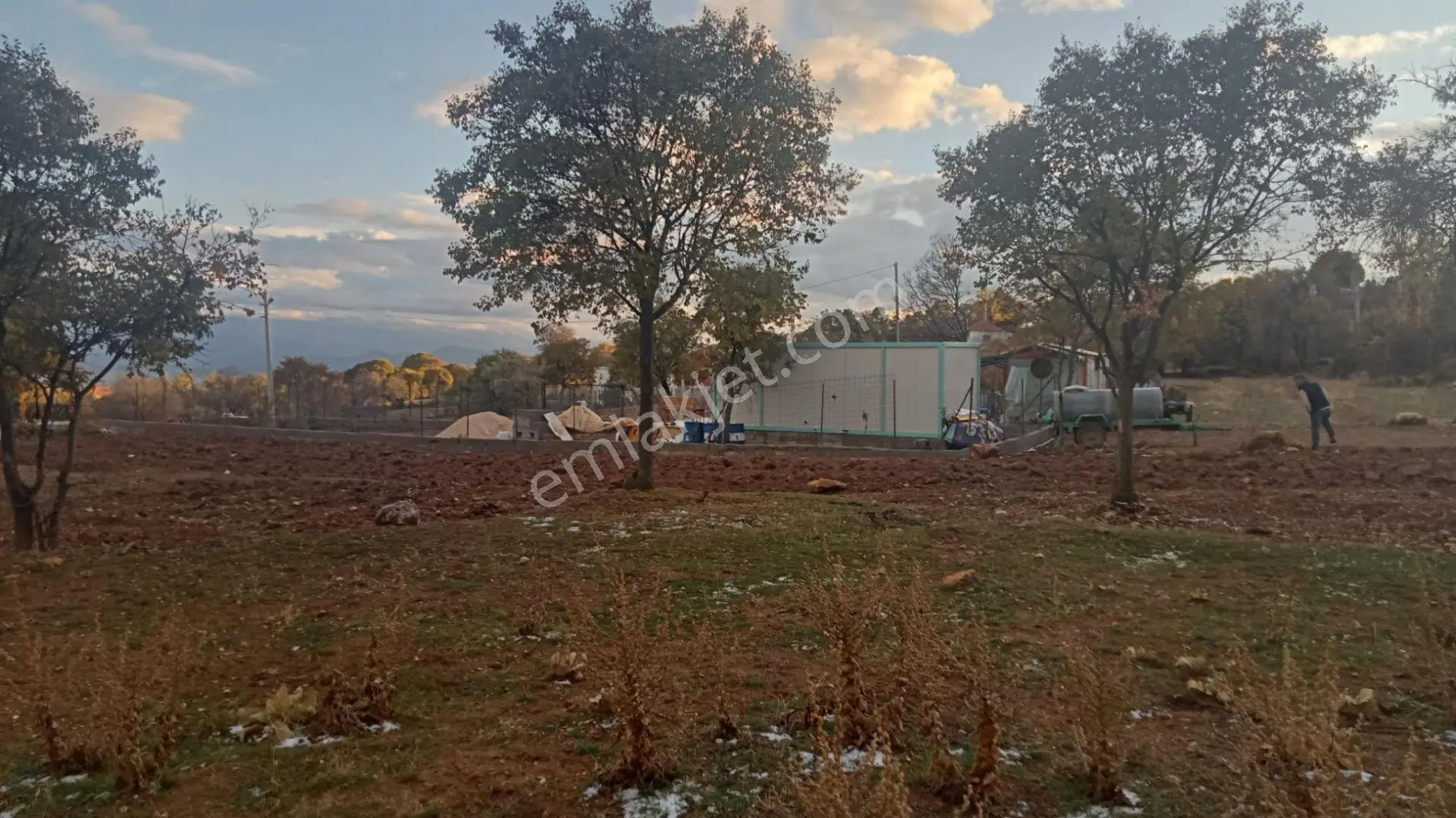 Kevzer Mahallesi'nde Doğa Manzaralı 370 M² Satılık Tarla — fotoğraf 2