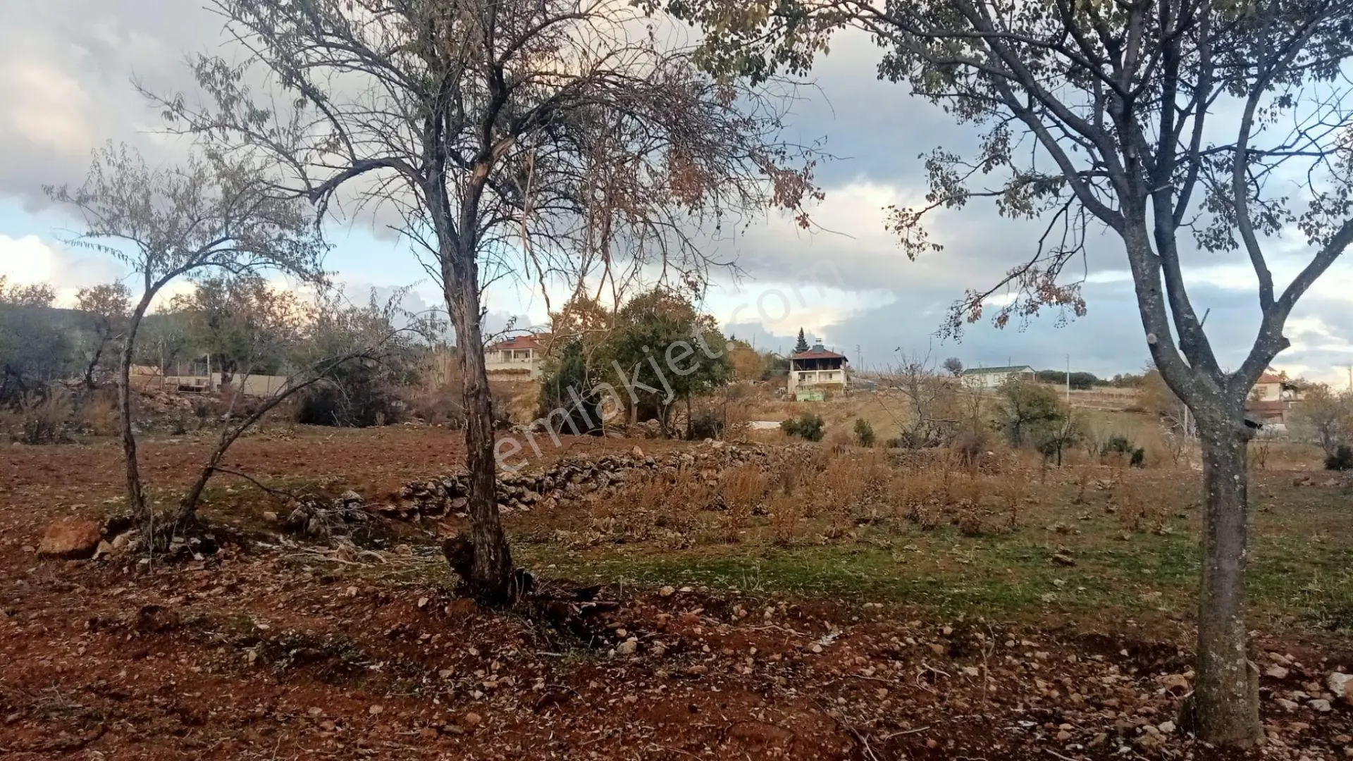 Kevzer Mahallesi'nde Doğa Manzaralı 370 M² Satılık Tarla — fotoğraf 7