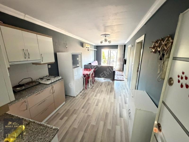 Konut Emlaktan Sümer Mah Satılık 1+1 Eşyalı Daire — fotoğraf 5