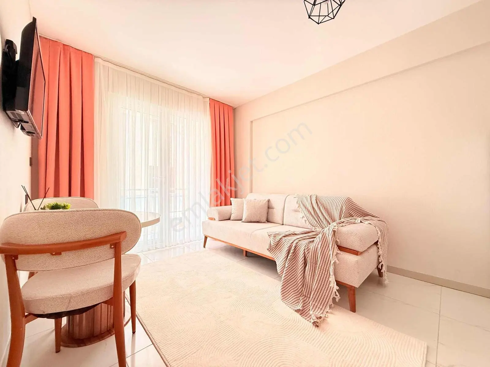 Asmalıevler'de Fırsat Arakat Balkonlu 1+1 Apart — fotoğraf 2