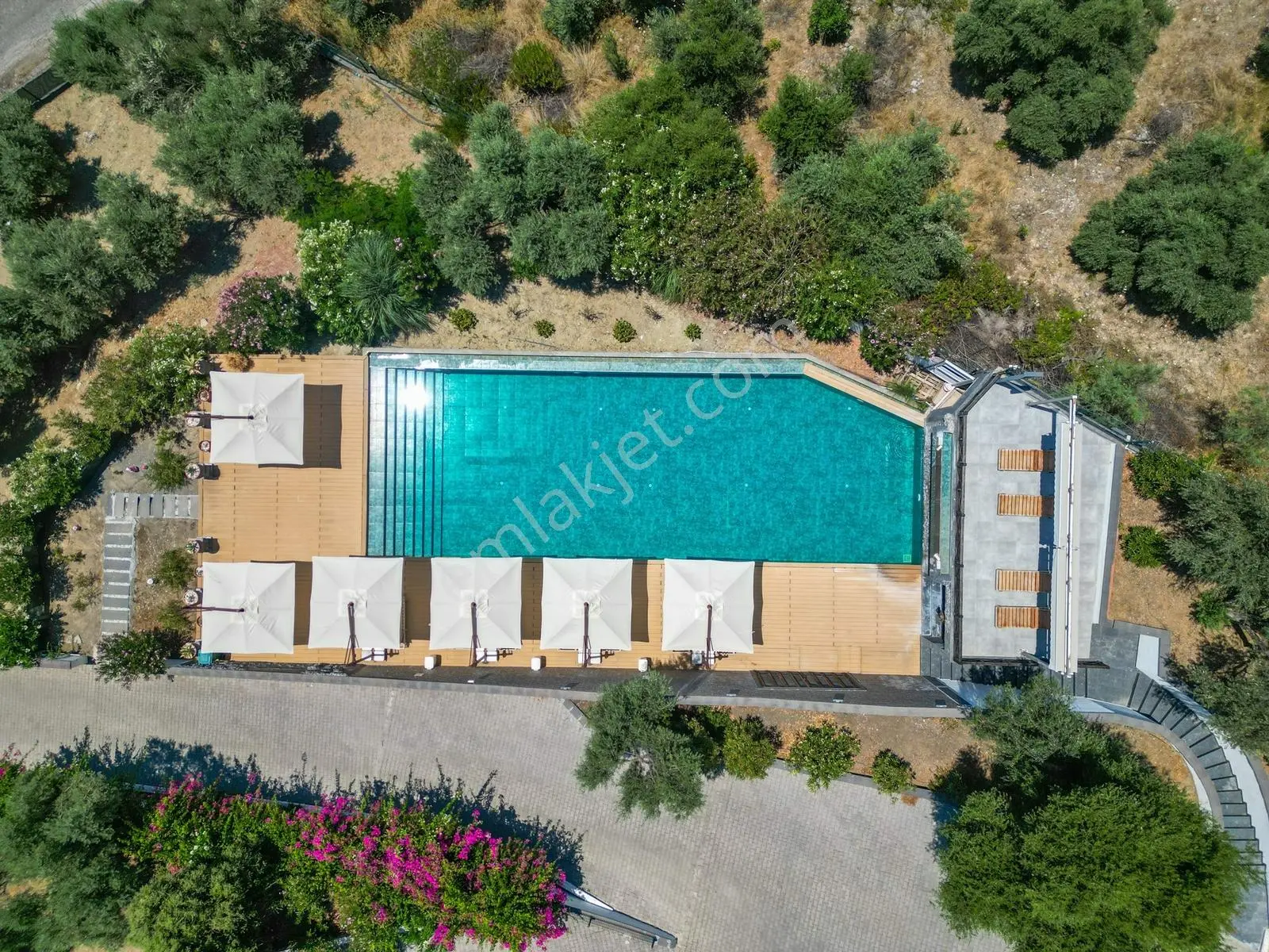 Göcek'Te Elit Sitede Körfez Manzaralı Bahçe Dubleksi Satılık