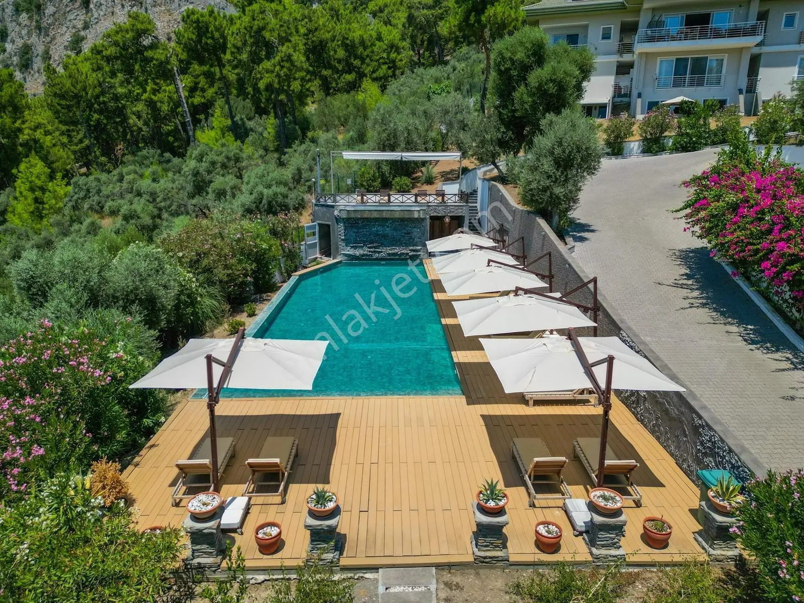 Göcek'te Elit Sitede Körfez Manzaralı Bahçe Dubleksi Satılık — fotoğraf 2