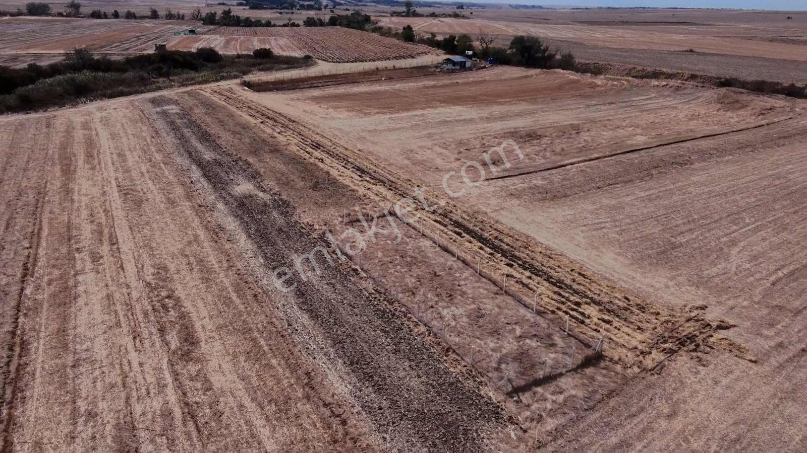 Ergene Esenler De Satılık Behçe 1.070 M2 Etrafı Çevrili Arsa — fotoğraf 2