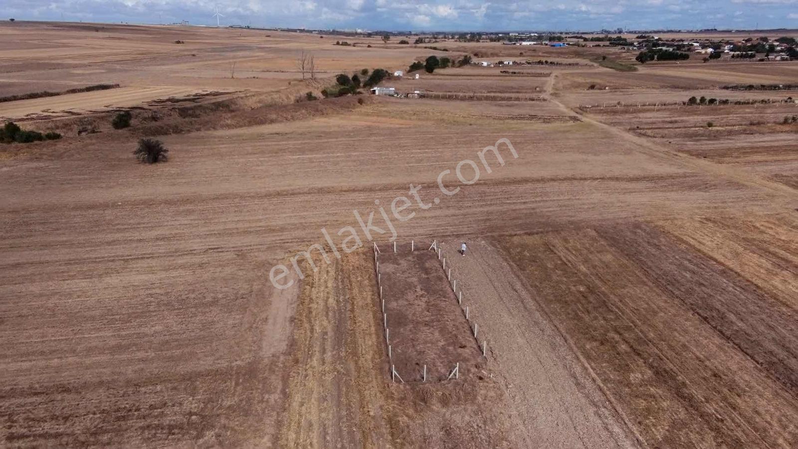 Ergene Esenler De Satılık Behçe 1.070 M2 Etrafı Çevrili Arsa — fotoğraf 12