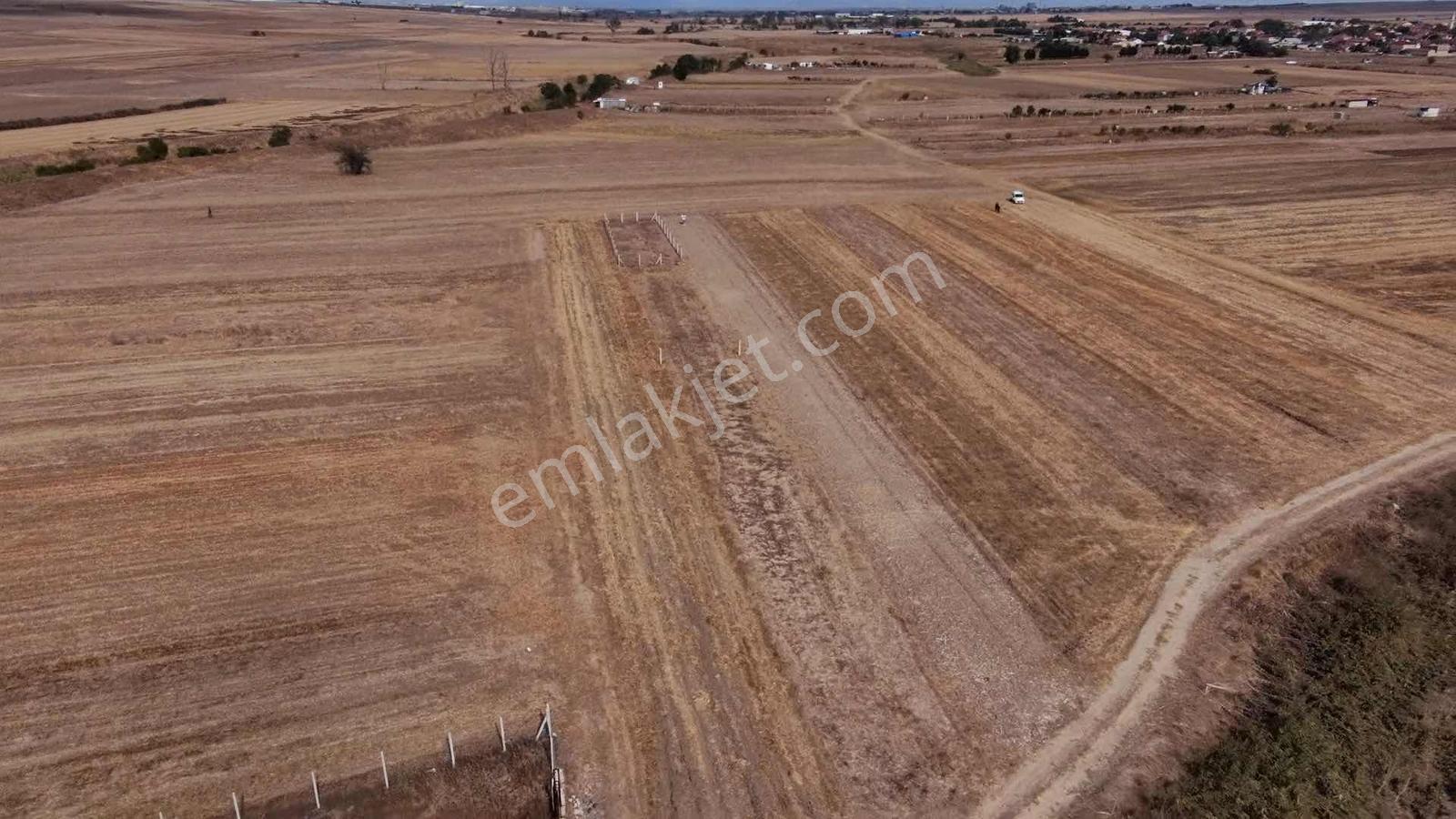 Ergene Esenler De Satılık Behçe 1.070 M2 Etrafı Çevrili Arsa — fotoğraf 16
