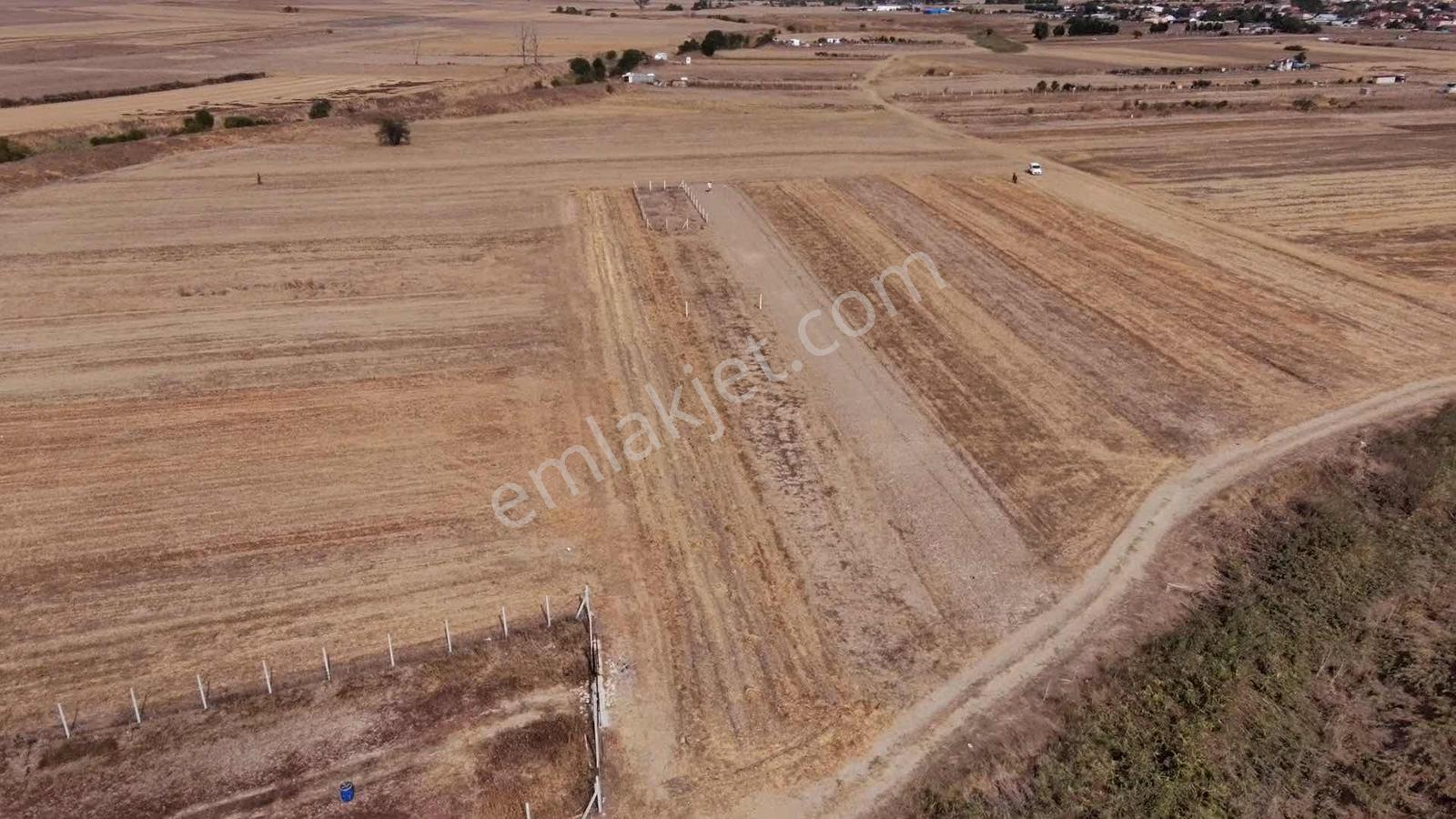 Ergene Esenler De Satılık Behçe 1.070 M2 Etrafı Çevrili Arsa — fotoğraf 18