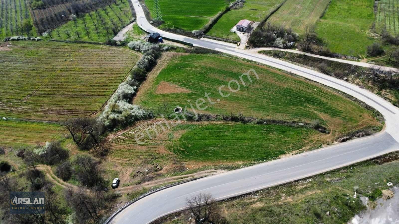 Bursa Kestel Kozluörende Asfalt Yola Cephe Fırsat Yer — fotoğraf 6