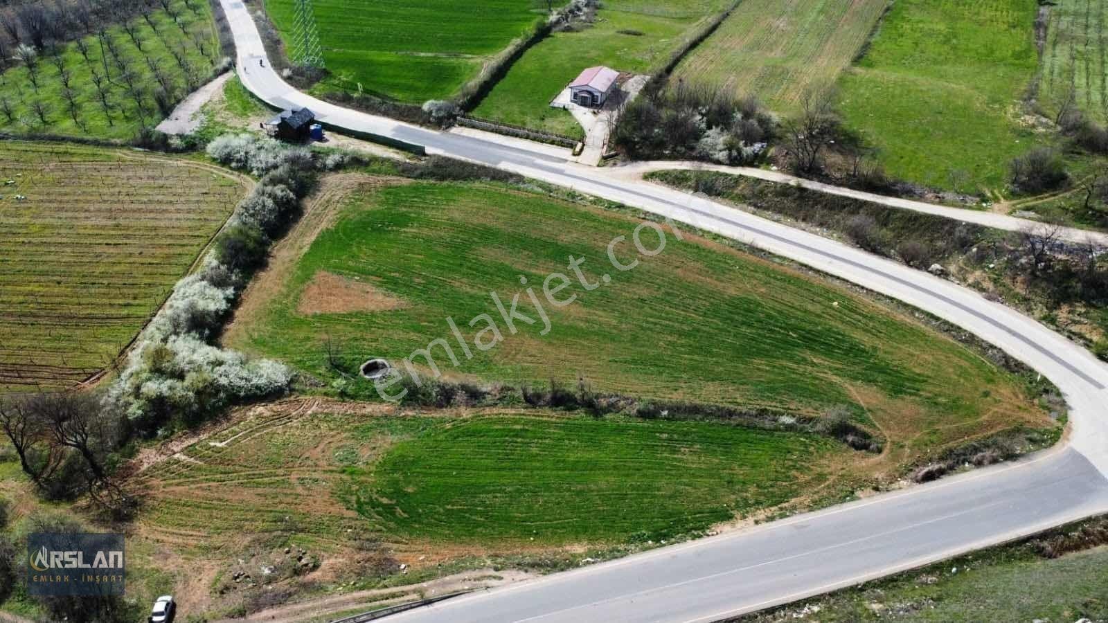 Bursa Kestel Kozluörende Asfalt Yola Cephe Fırsat Yer — fotoğraf 7