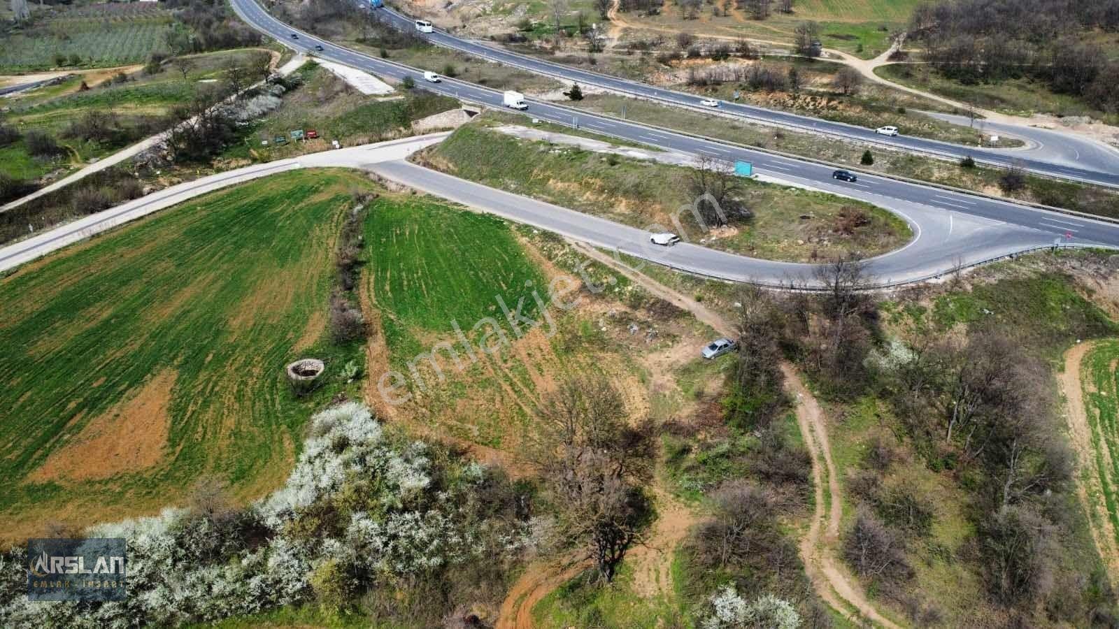 Bursa Kestel Kozluörende Asfalt Yola Cephe Fırsat Yer — fotoğraf 10