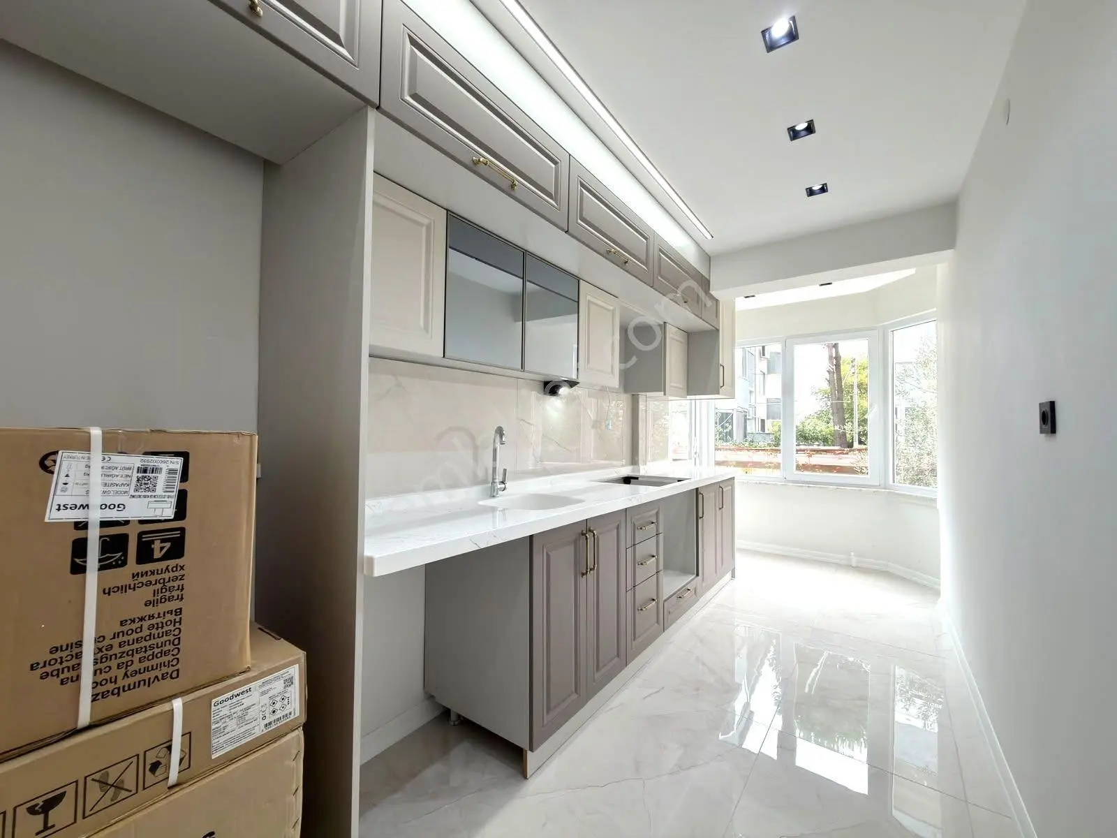 Referans'tan Altınkum'da Denize 400 Metre Çift Balkon Müstakil Tadında 2+1 Daire — fotoğraf 18