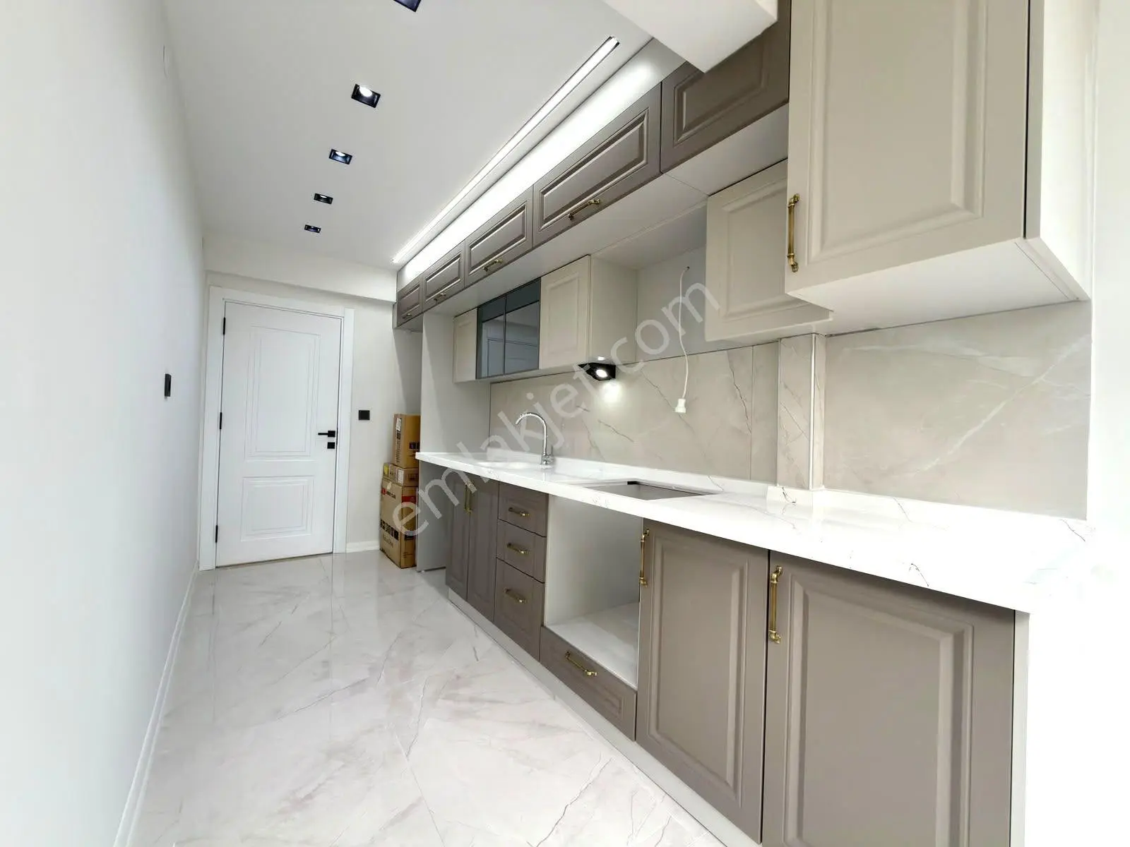 Referans'tan Altınkum'da Denize 400 Metre Çift Balkon Müstakil Tadında 2+1 Daire — fotoğraf 20