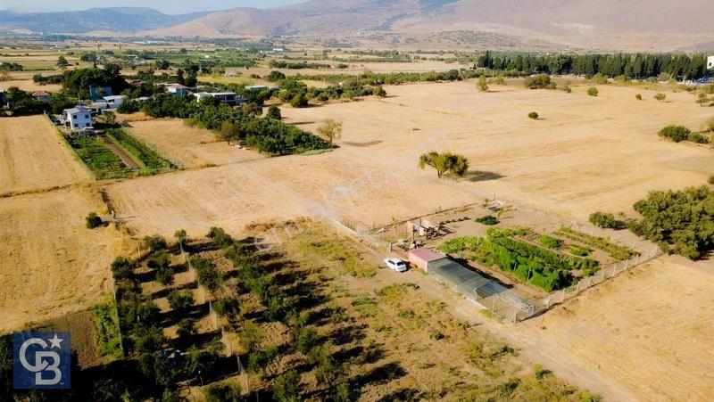 Aliağa/helvacıda Etrafı Çevrili Satılık Tarla — fotoğraf 5