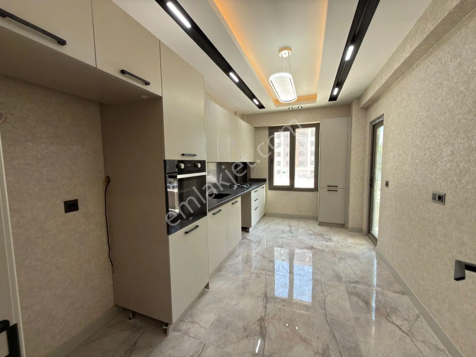 Site İçerisinde Satılık 2+1 Sıfır Lüx Daireler — fotoğraf 4