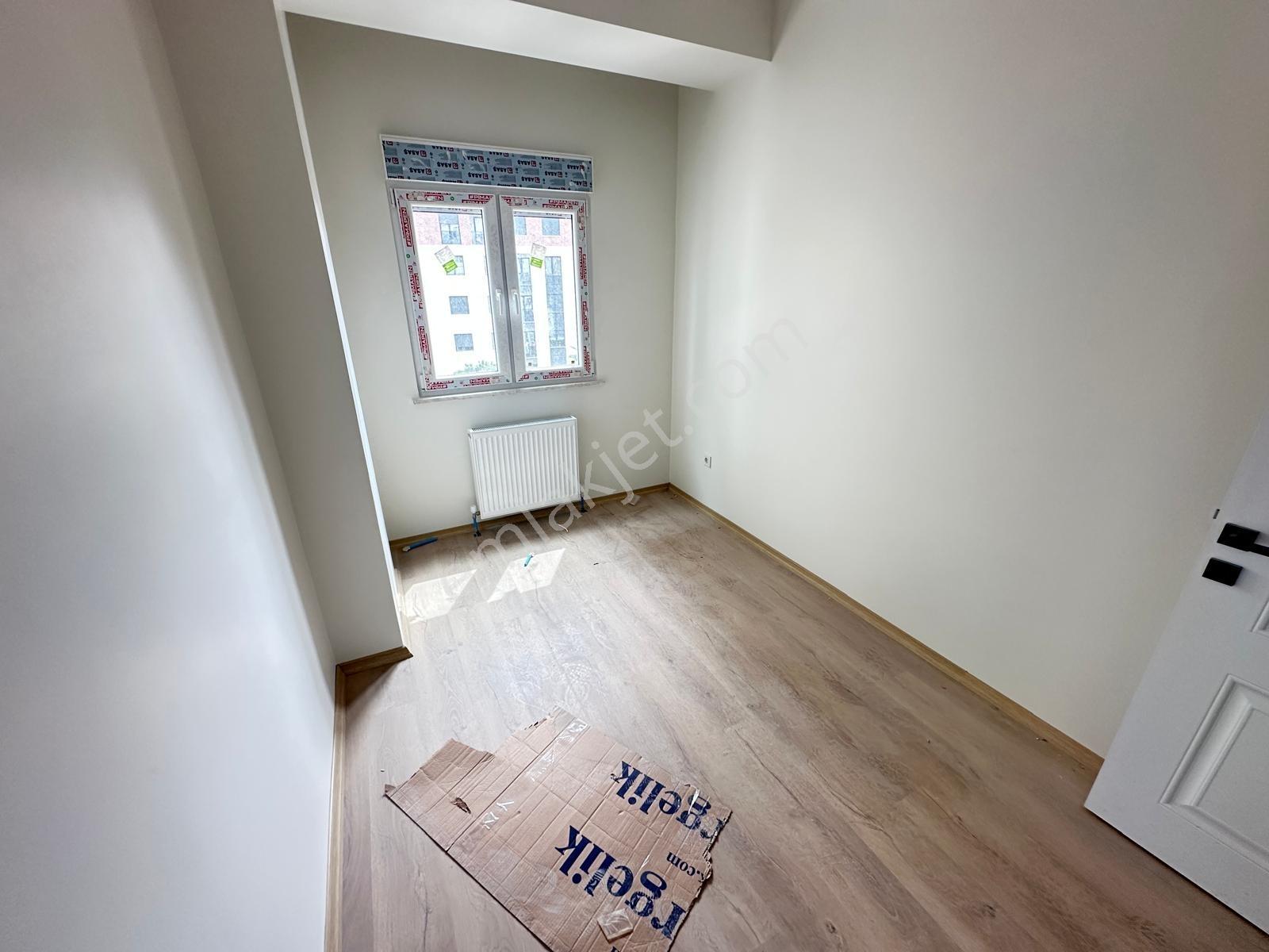 Pendik Burhan Toprak Cad. Üzerinde Sıfır 3+1 Satılık Daire — fotoğraf 11