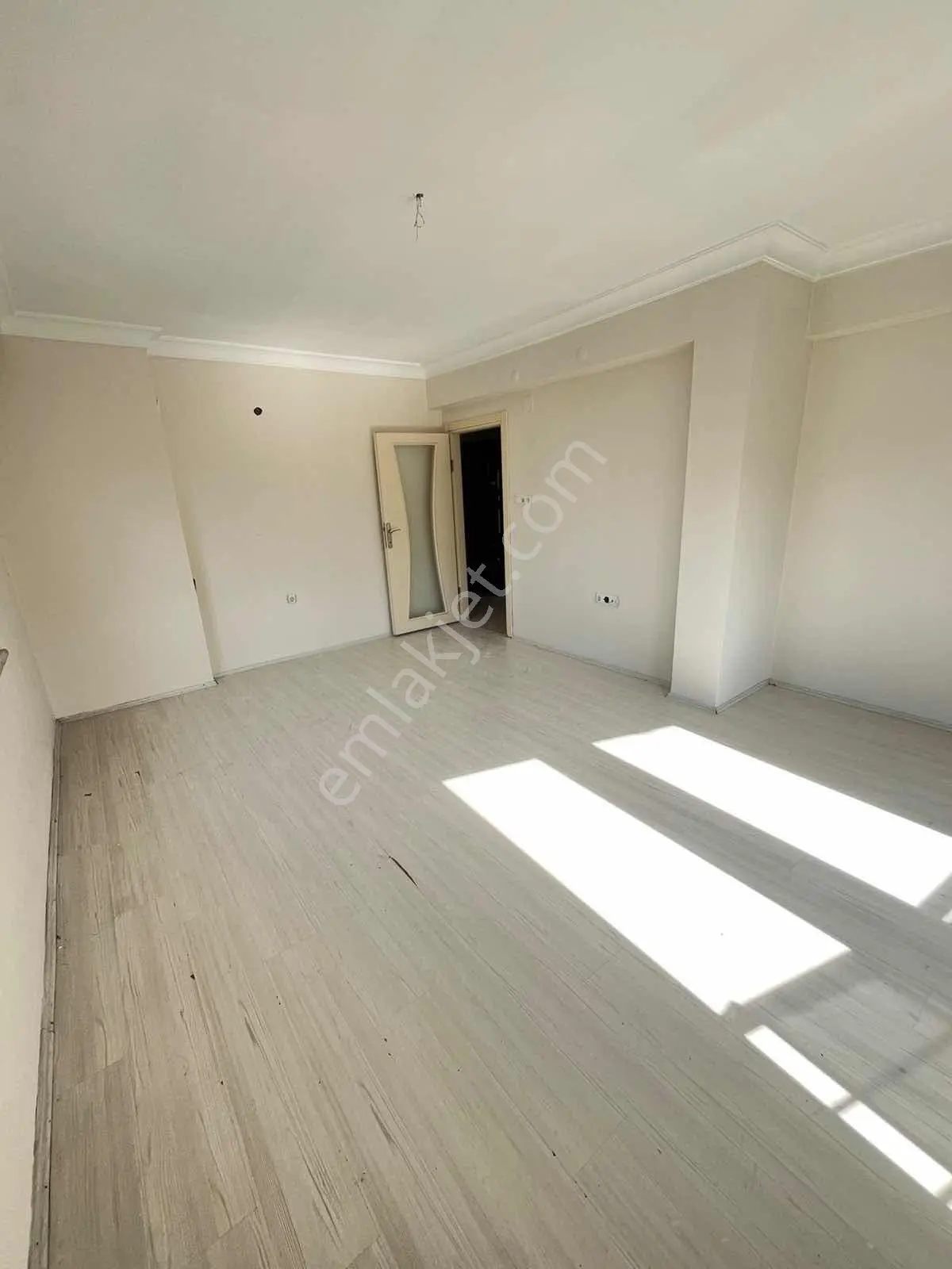 İlkadımda Şehrin Merkezinde Satılık 3+1 Full Kredili Daire! — fotoğraf 7