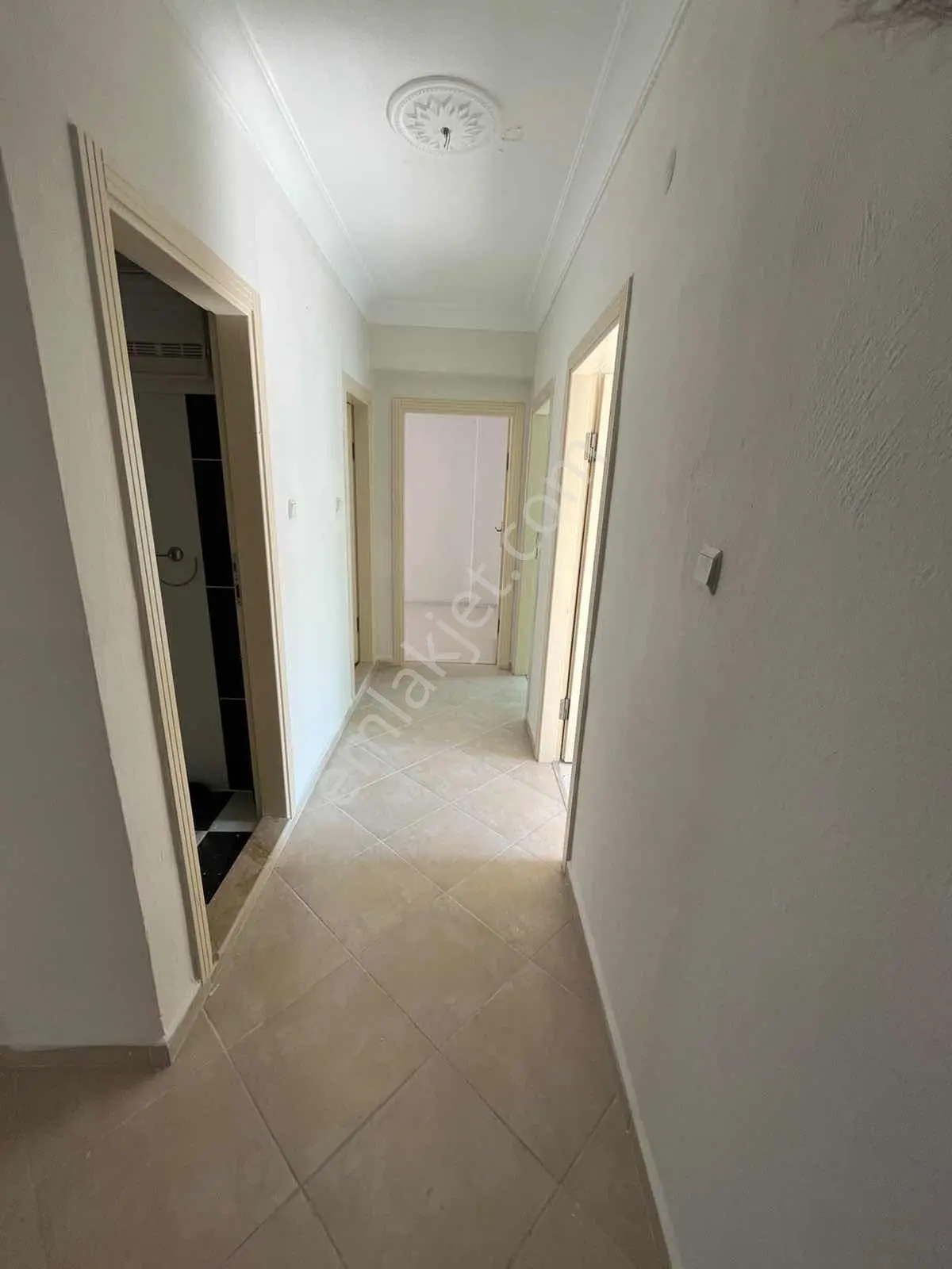 İlkadımda Şehrin Merkezinde Satılık 3+1 Full Kredili Daire! — fotoğraf 9