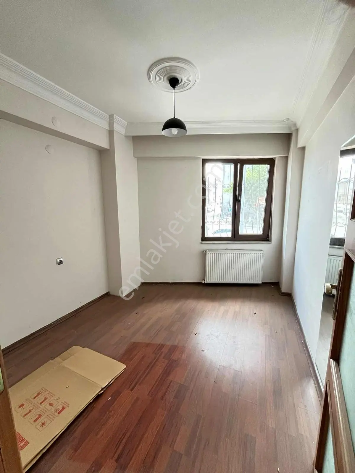 Şehrin Merkezinde, Cadde Üzerinde Satılık Geniş 2+1 Daire — fotoğraf 7