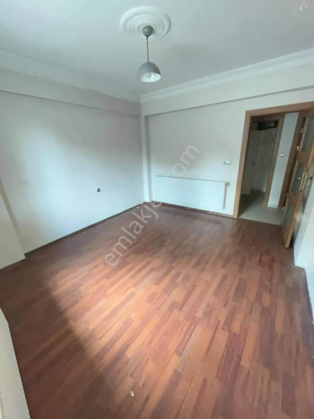 Şehrin Merkezinde, Cadde Üzerinde Satılık Geniş 2+1 Daire — fotoğraf 21