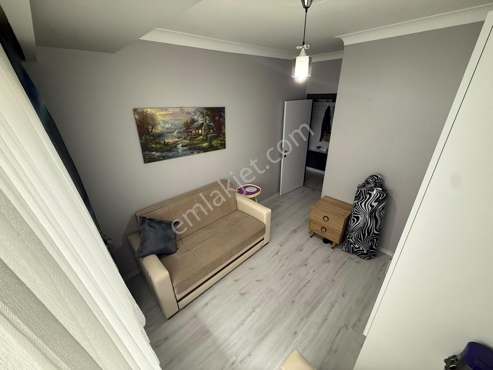 Kumbağ Mah Deniz Manzaralı Cadde Üzerinde Site İçinde İskanlı2+1 — fotoğraf 7