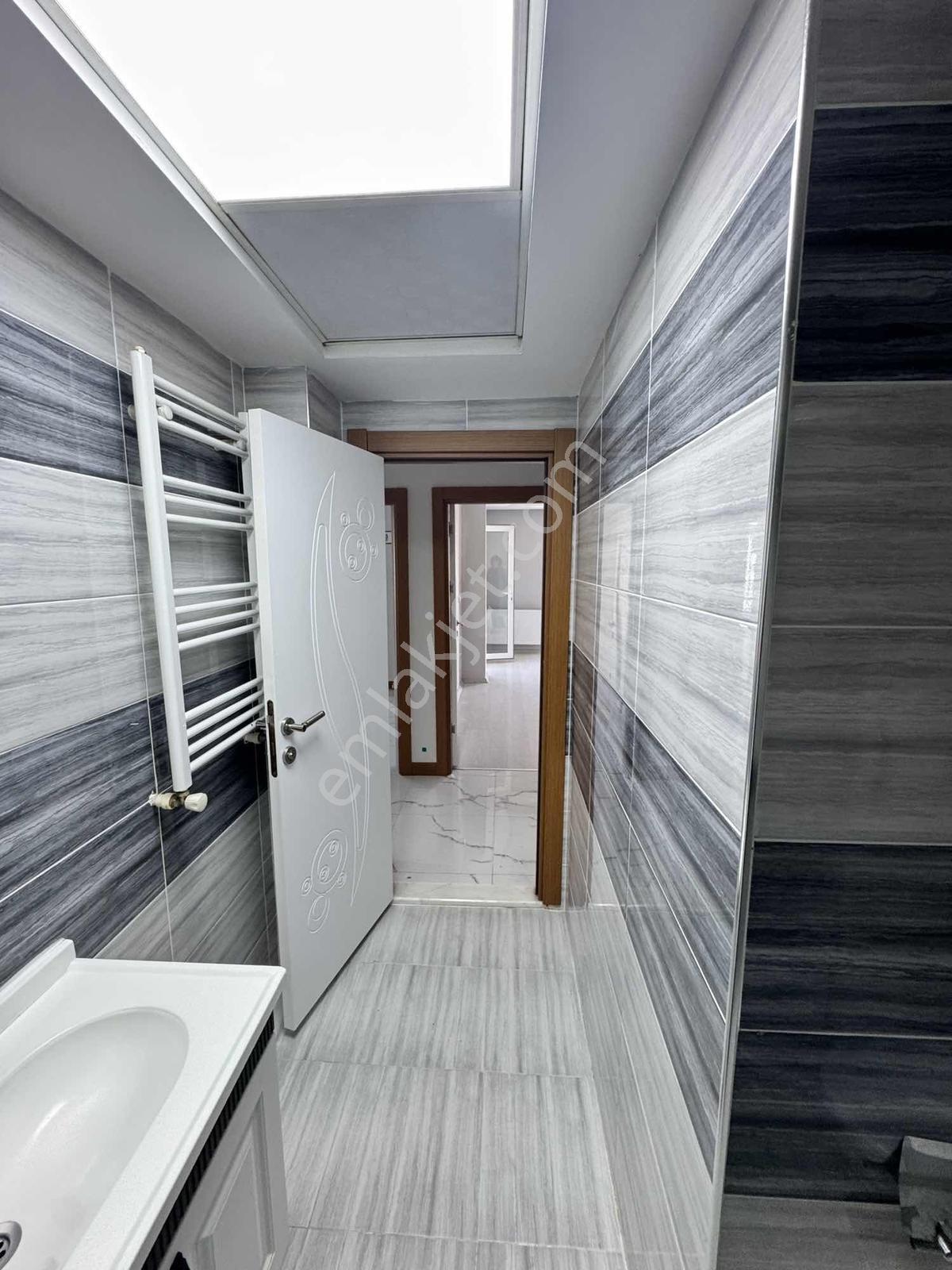 Tepecik Mh Lüks Cadde Üzerinde Özel Dizayn 3+1 Daire — fotoğraf 12