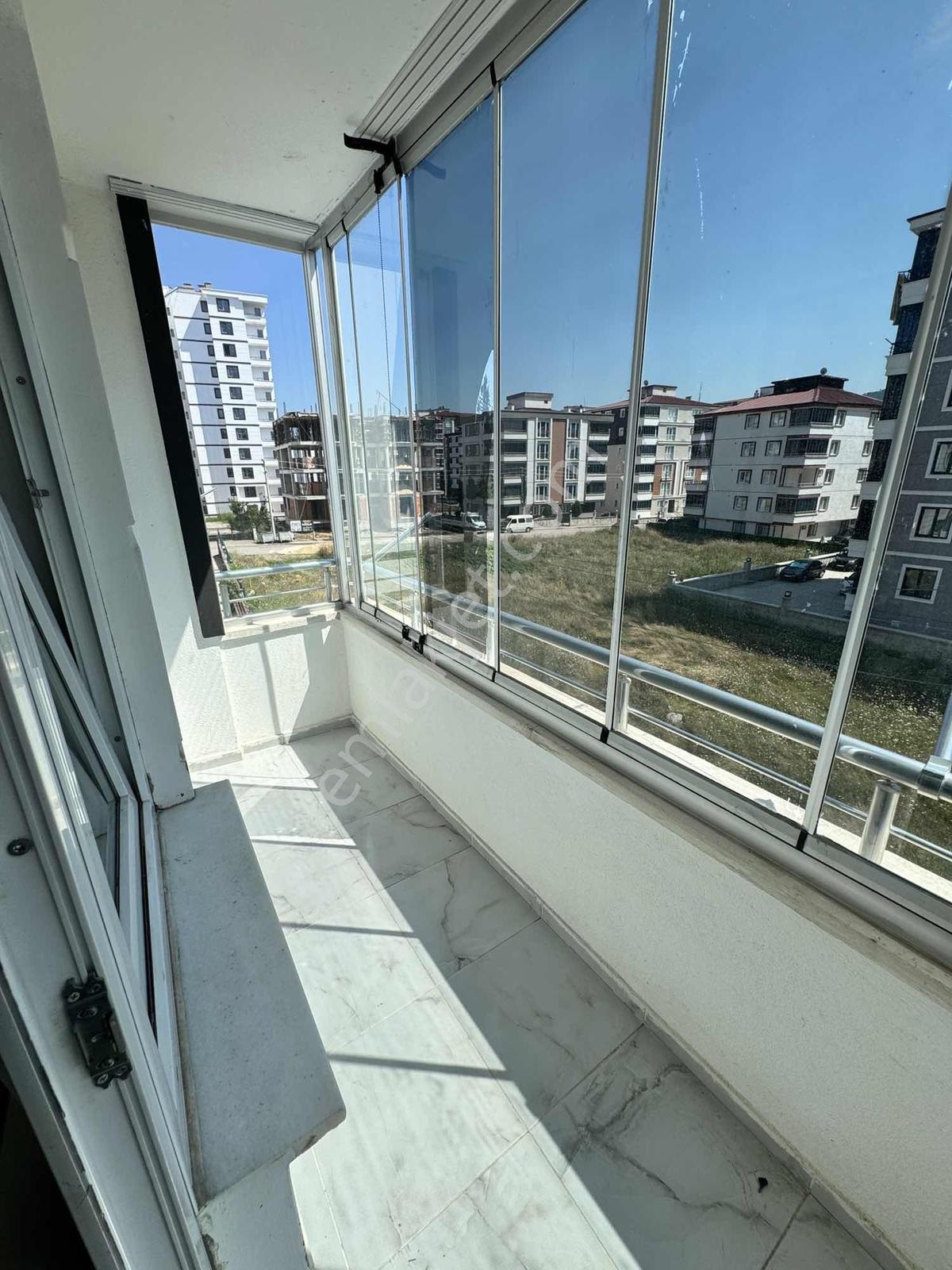 Tepecik Mh Lüks Cadde Üzerinde Özel Dizayn 3+1 Daire — fotoğraf 21