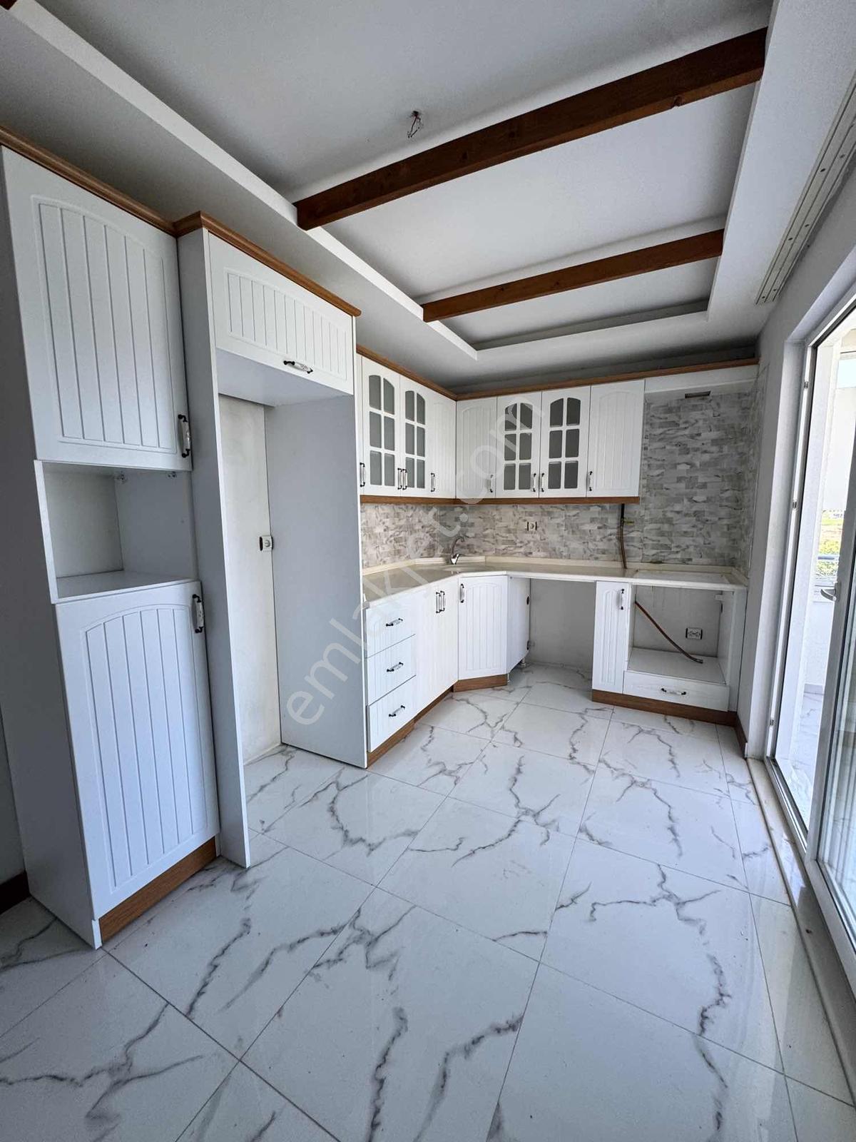 Tepecik Mh Lüks Cadde Üzerinde Özel Dizayn 3+1 Daire — fotoğraf 24