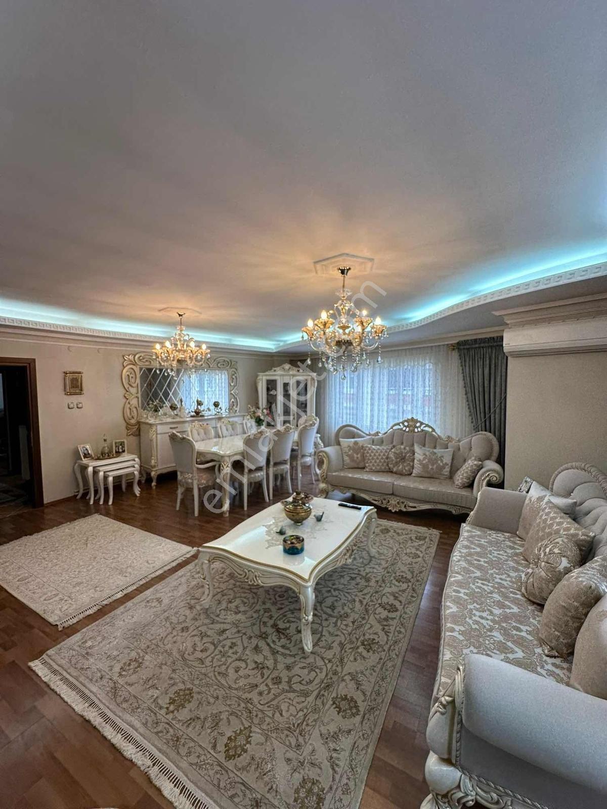 Cb.amazon'dan İlkadım 56'lar Merkezi Ve Prestijli Satılık 3+1 — fotoğraf 3