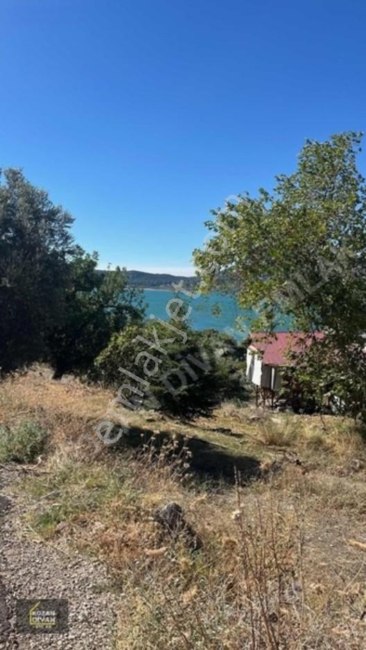 Kozan Divan Emlak'tan Durmuşlu'da Baraj Manzaralı Arsa — fotoğraf 9