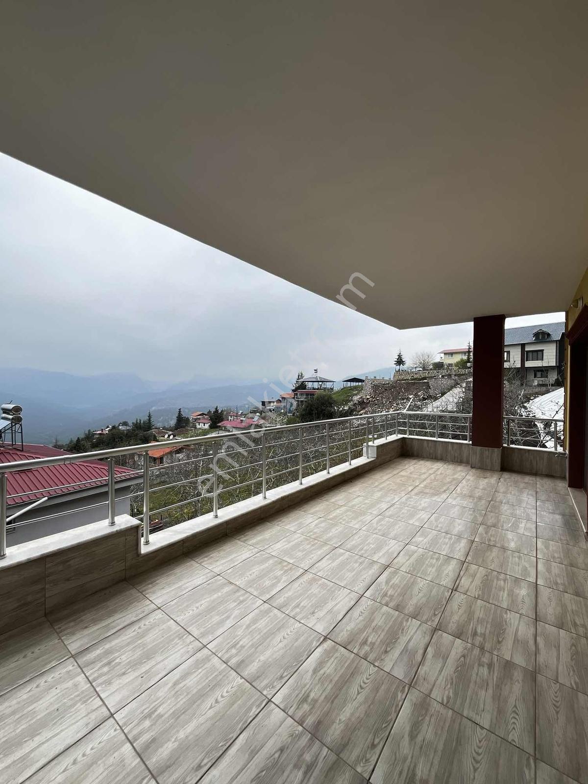 Toroslar Yeniköy Yaylasında 324 M2 Satılık Müstakil Ev — fotoğraf 2
