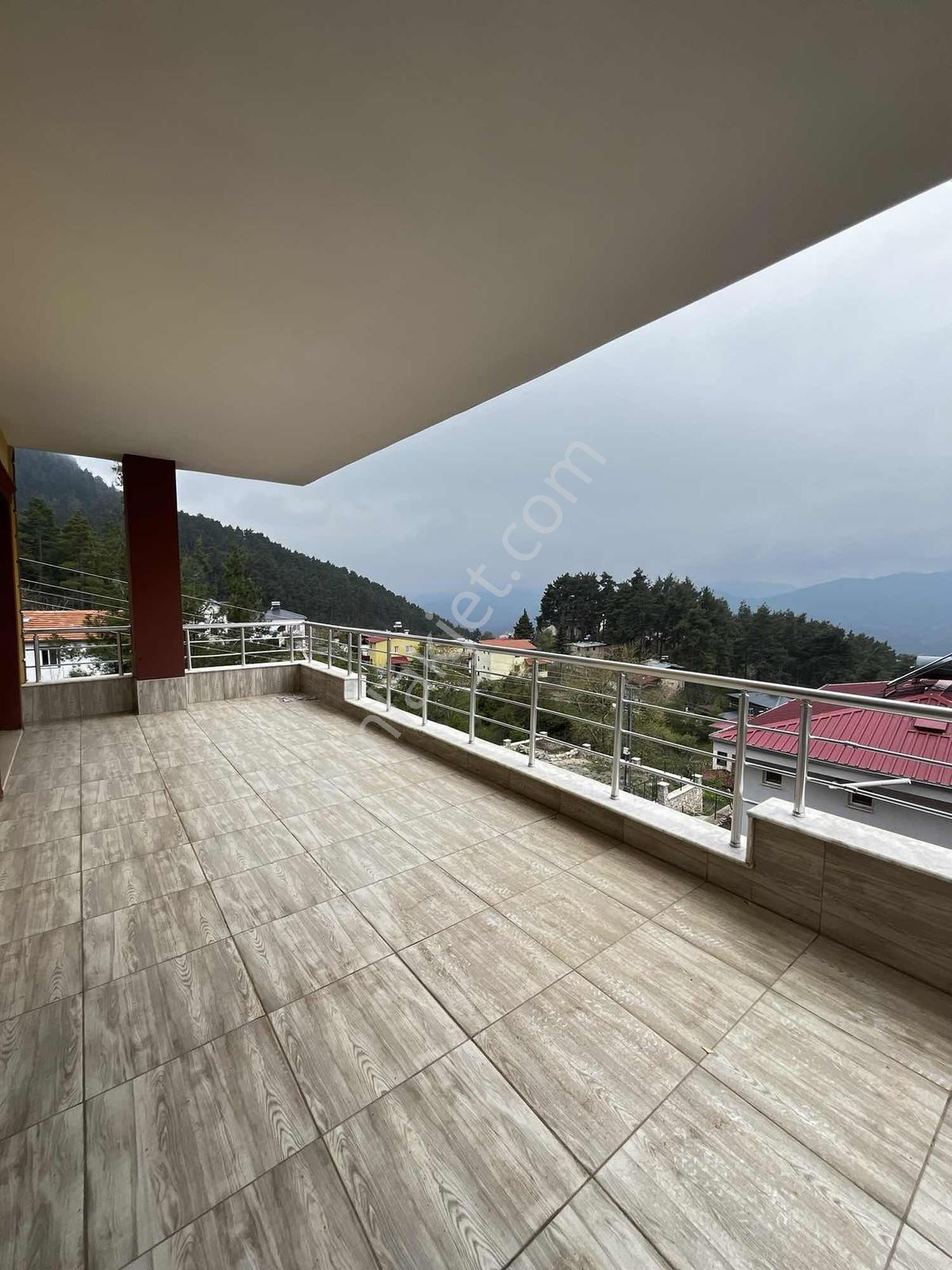 Toroslar Yeniköy Yaylasında 324 M2 Satılık Müstakil Ev — fotoğraf 3