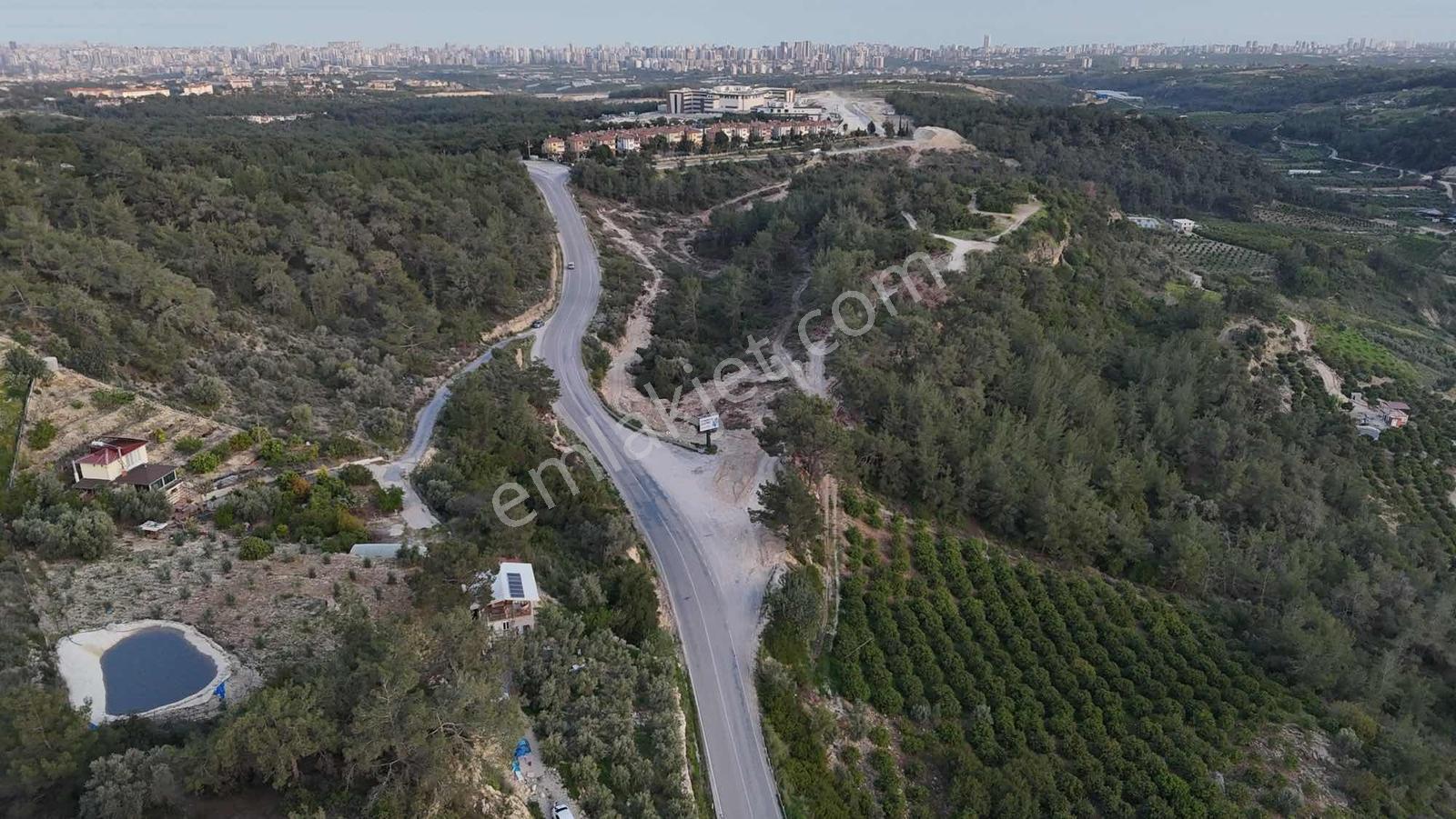 Mezitli Kuyulukta Ana Yola Sıfır 1 Dönüm Arsa +3+1 Ev — fotoğraf 9