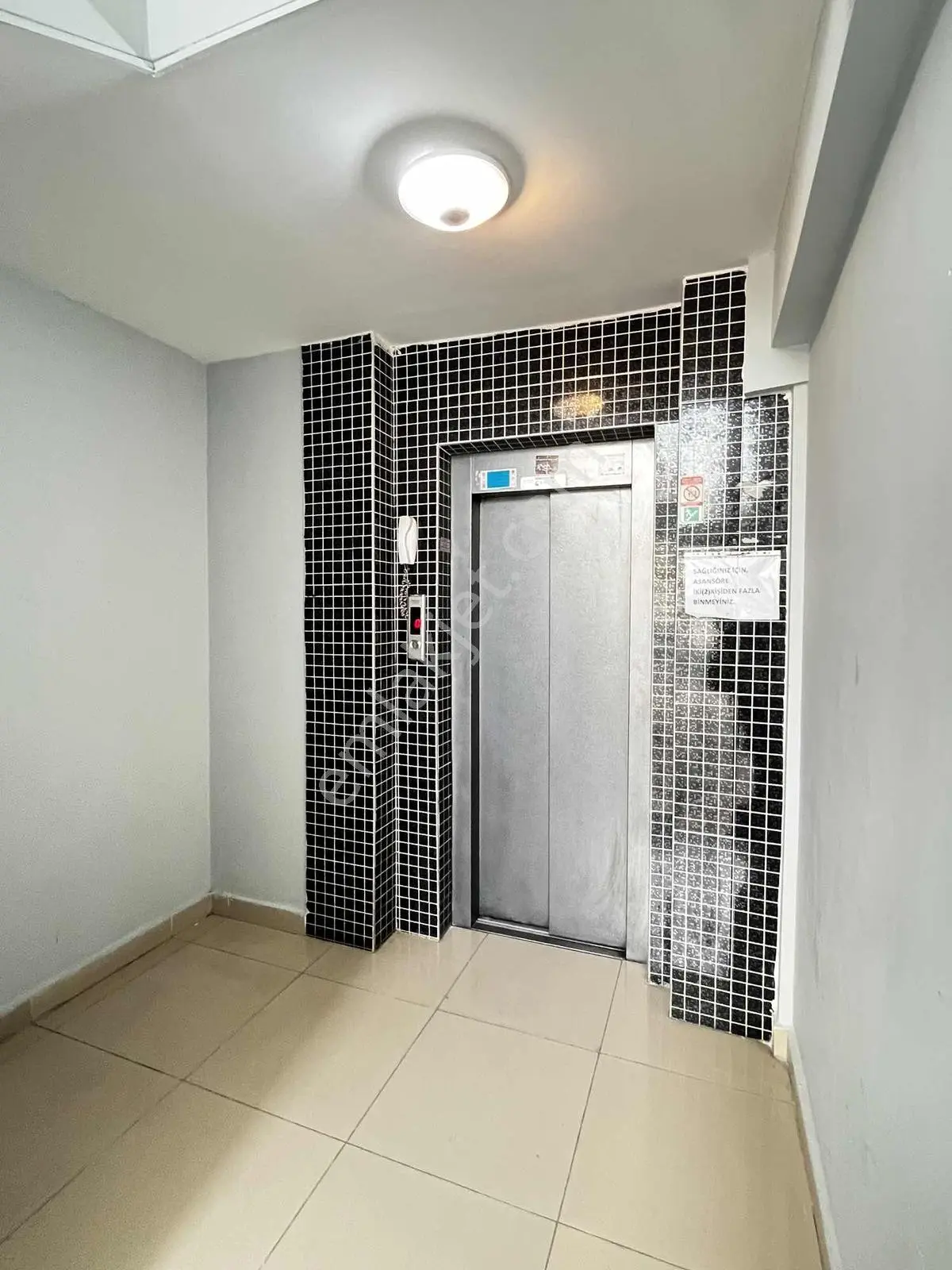 Mersin Adliye Karşısı 2+1 Bağımsız Mutfak 6 Yaşında Klas Daire — fotoğraf 5